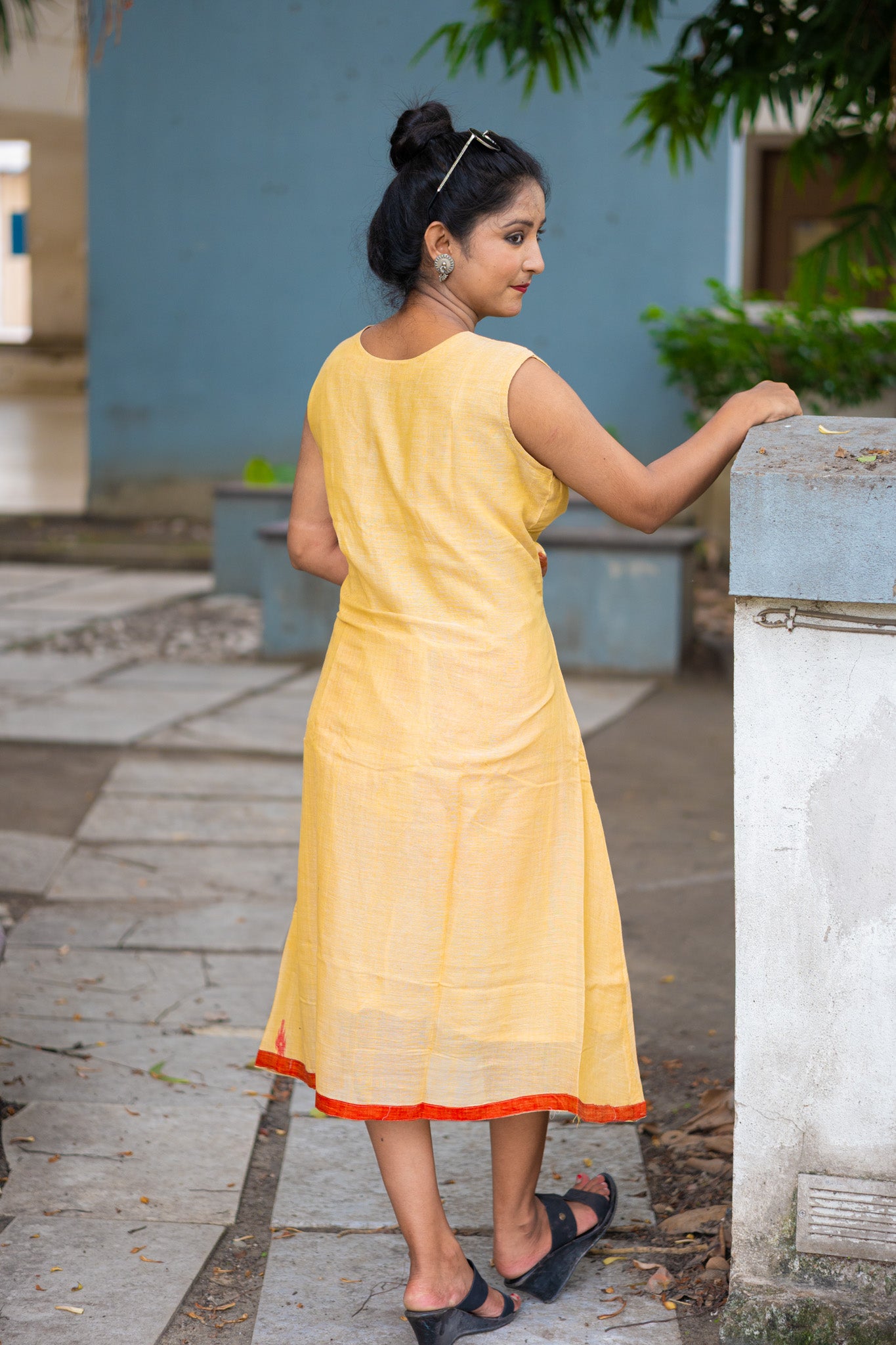 Shubhra Jamdani Dress - Uttariya