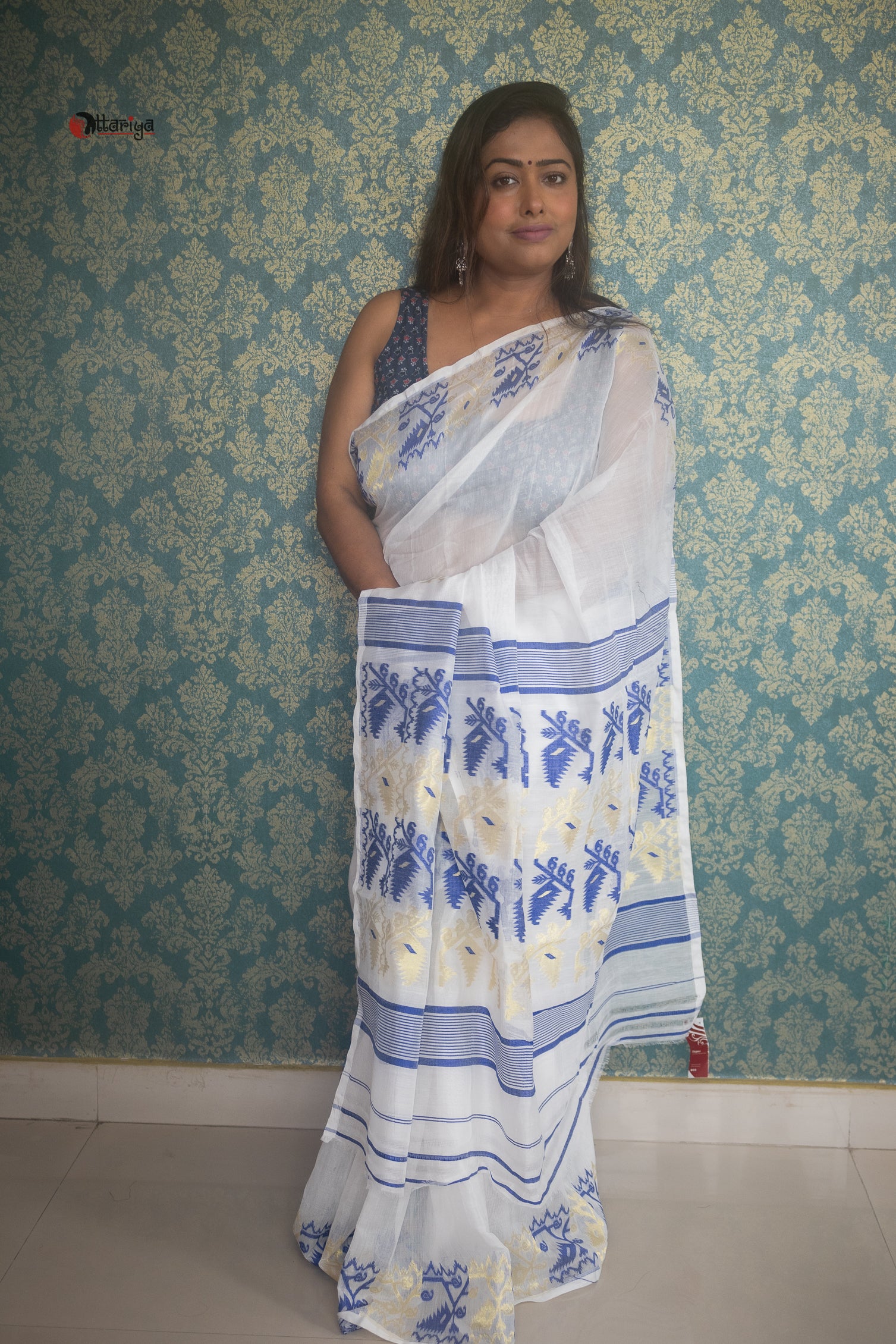 White blue jamdani saree