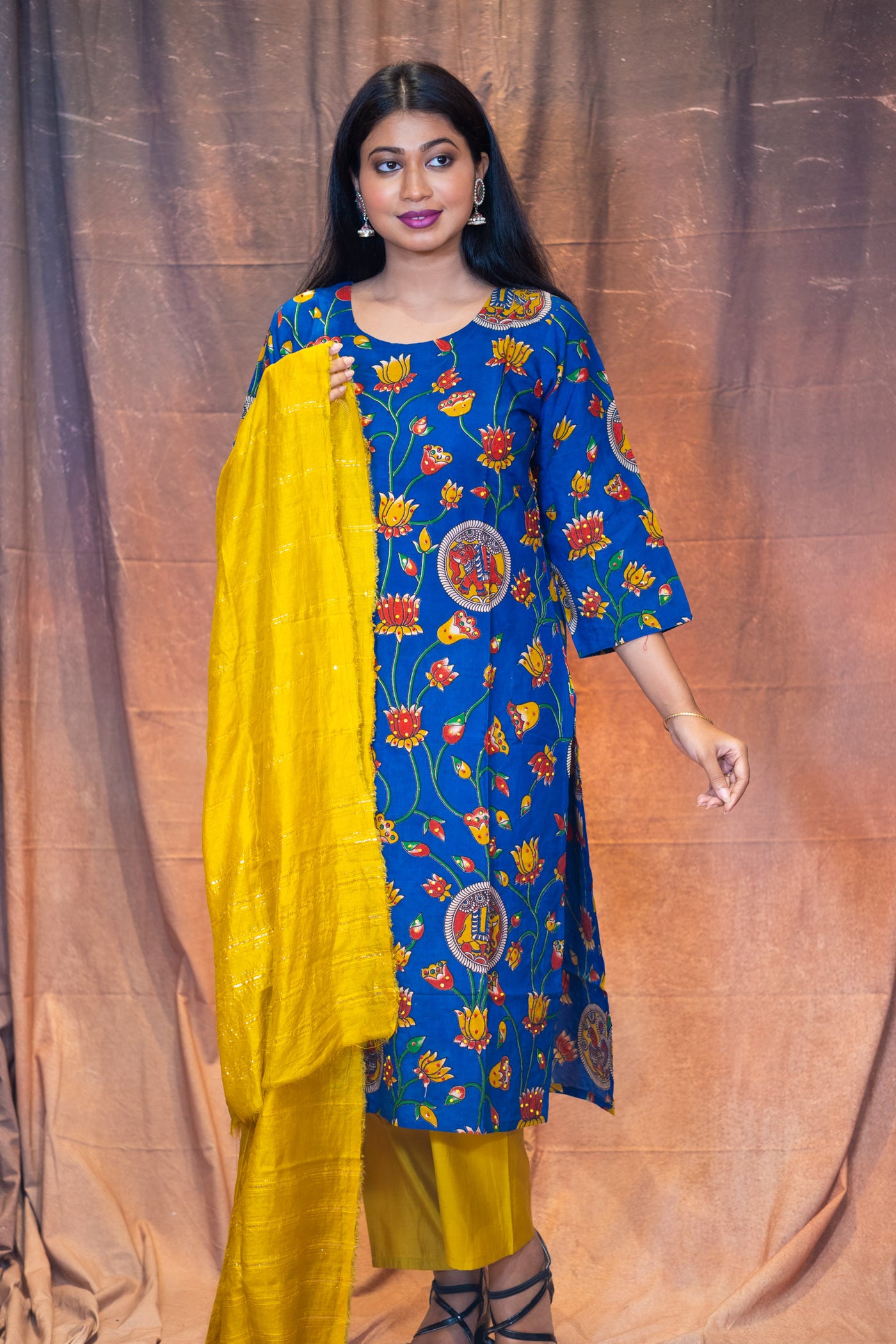 Madhavi Kurta Set