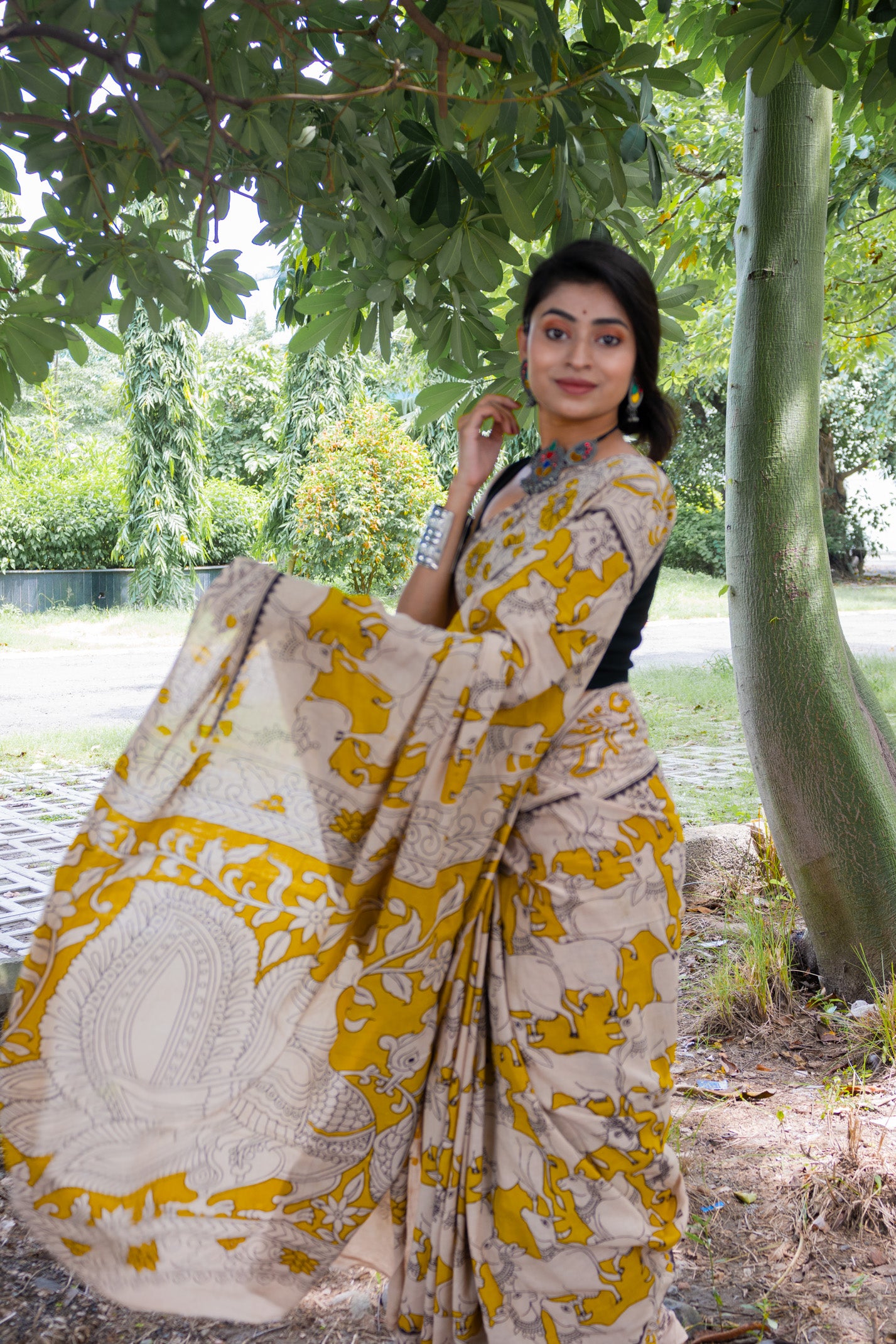 Dhunu gold Kalamkari Saree