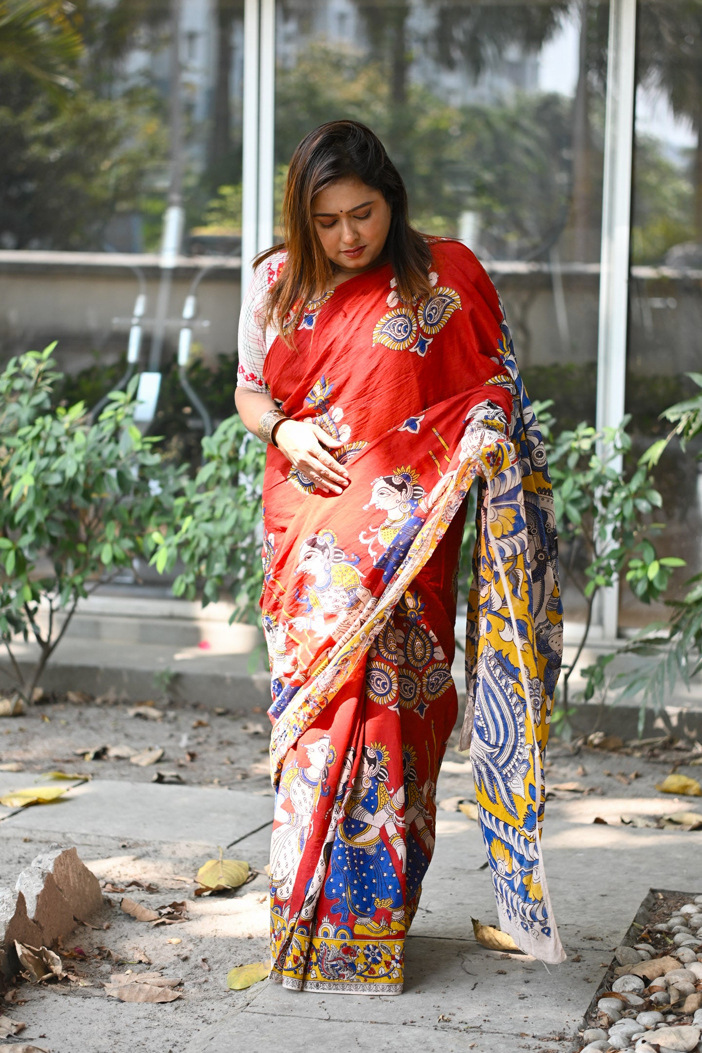 Laal Sutra Kalamkari Saree - Uttariya