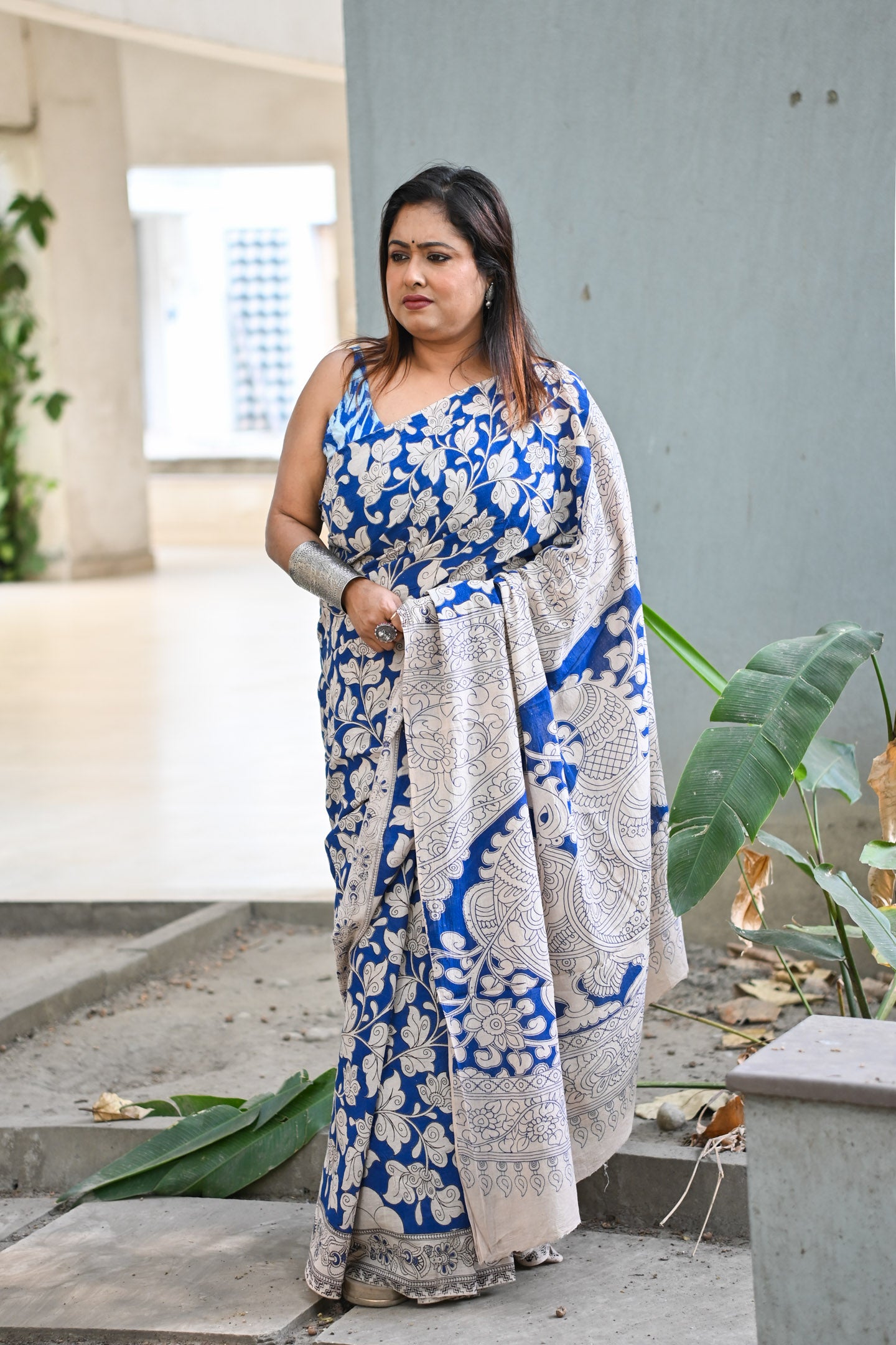 Indigo Vriksha Kalamkari  Saree - Uttariya