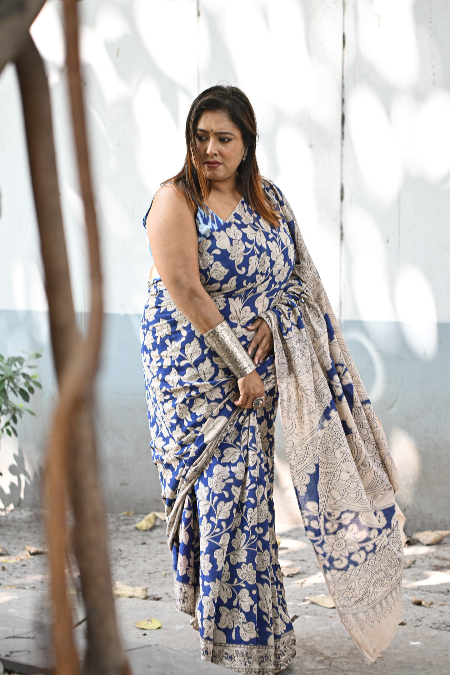 Indigo Vriksha Kalamkari  Saree - Uttariya