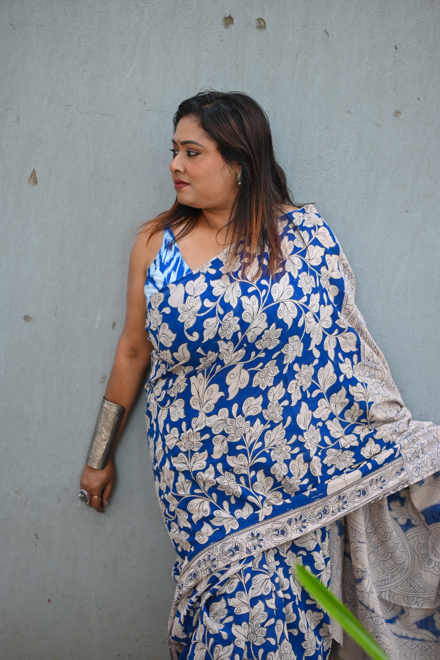 Indigo Vriksha Kalamkari  Saree - Uttariya
