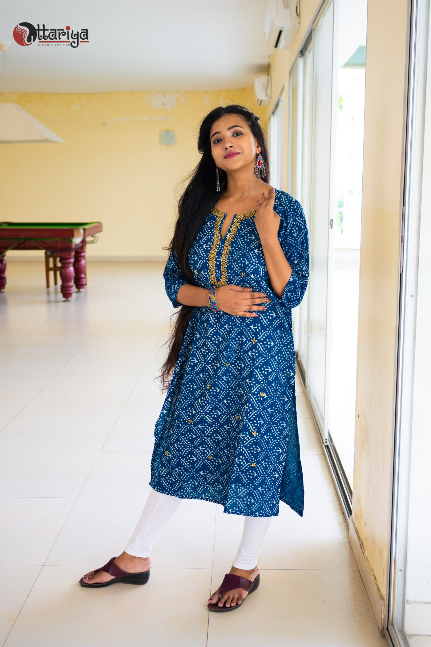 Indigo Zardosi Maharani Embellished Cotton Kurta - Uttariya