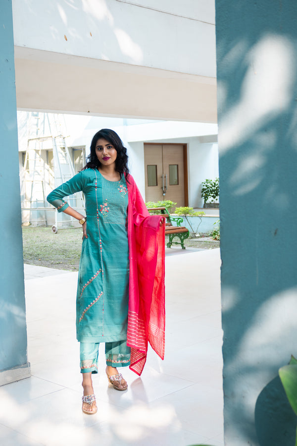 Turkish Blue Handwork Maslin Silk Kurta Set - Uttariya