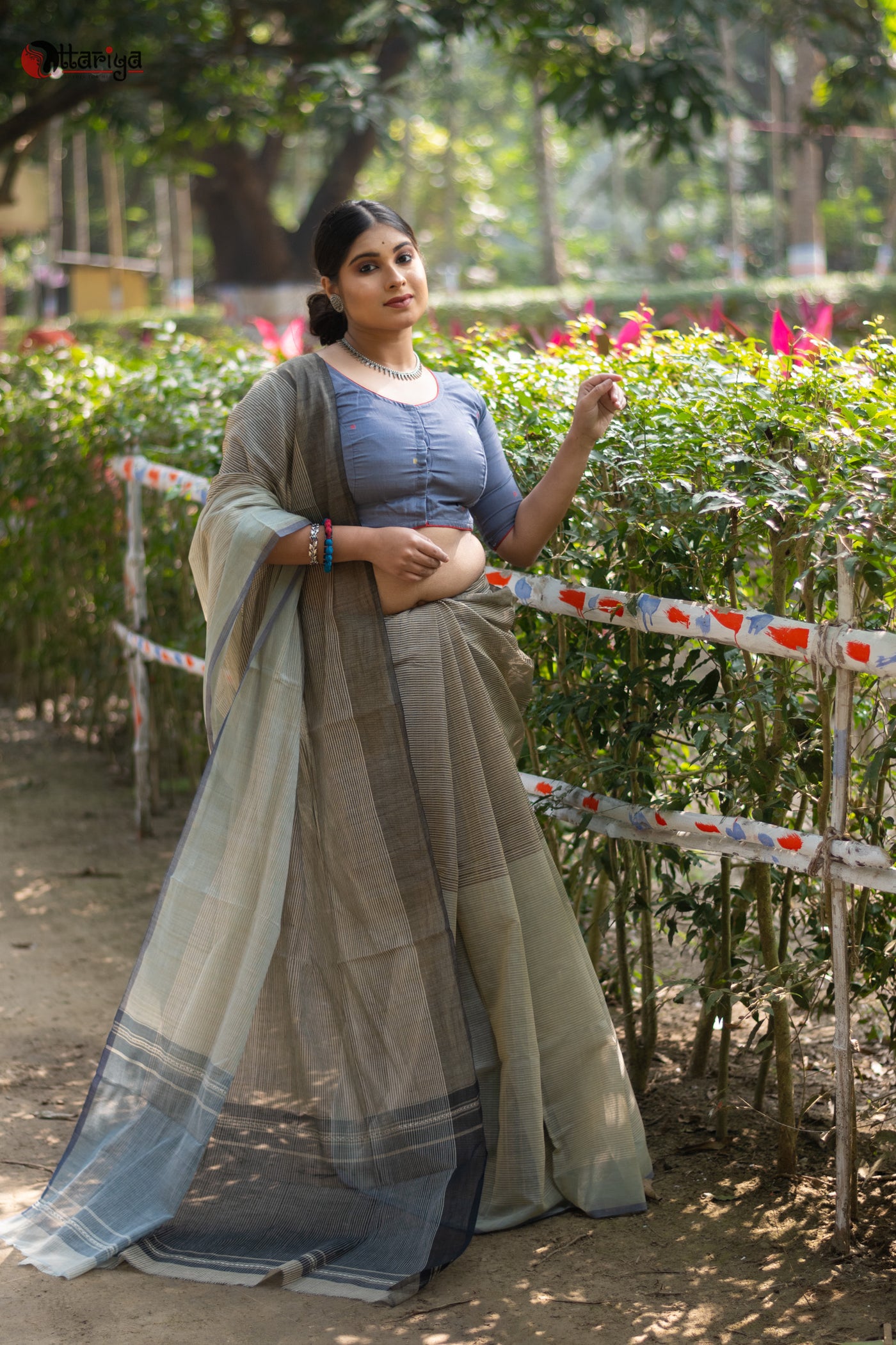 Slate Love Saree - Uttariya