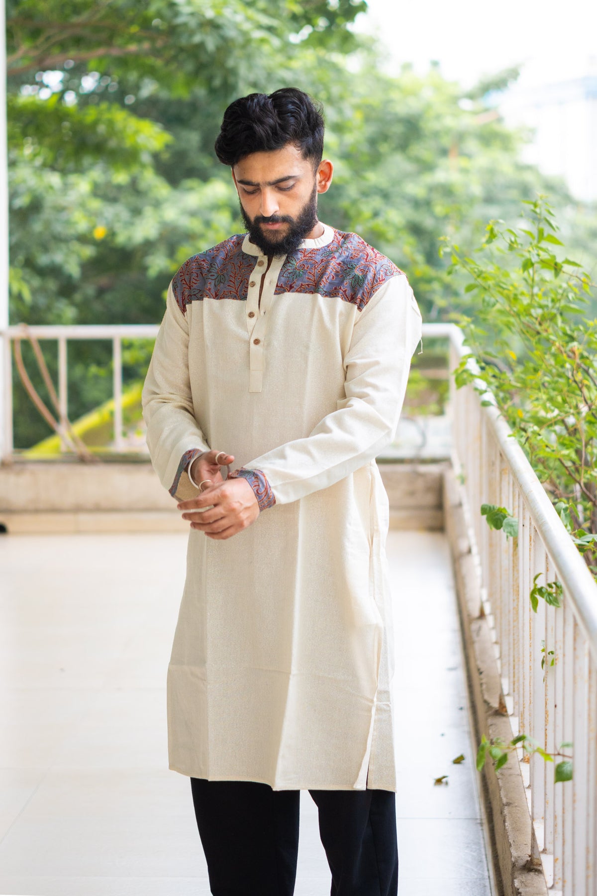 Men's Ecru Cotton-Silk Kurta with Grey Kantha Embroidered Yoke