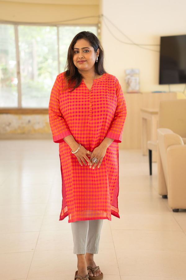 Anuradha Handwoven Cotton Kurta - Uttariya