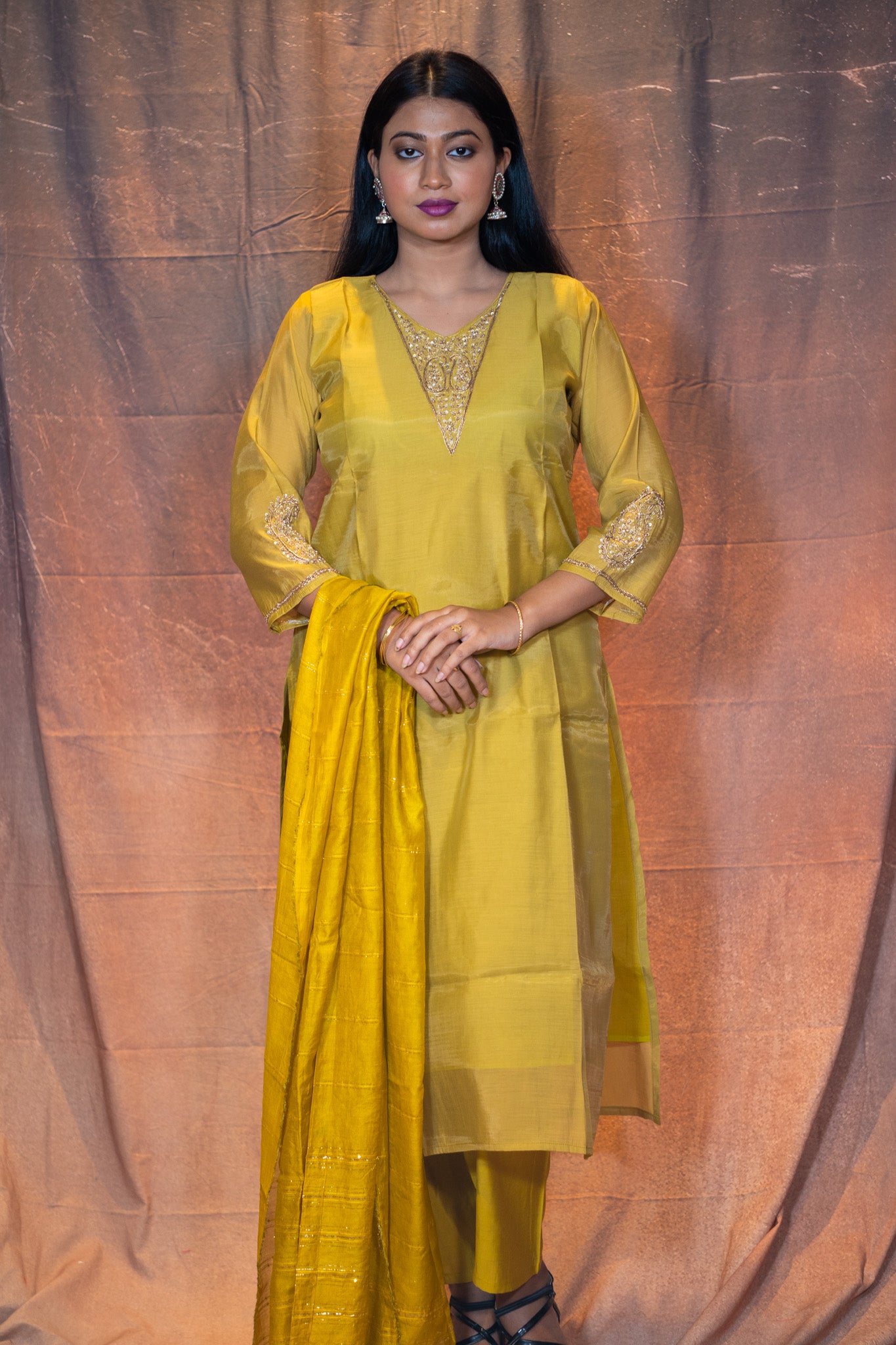 Holud Zardosi Chanderi Kurta Set