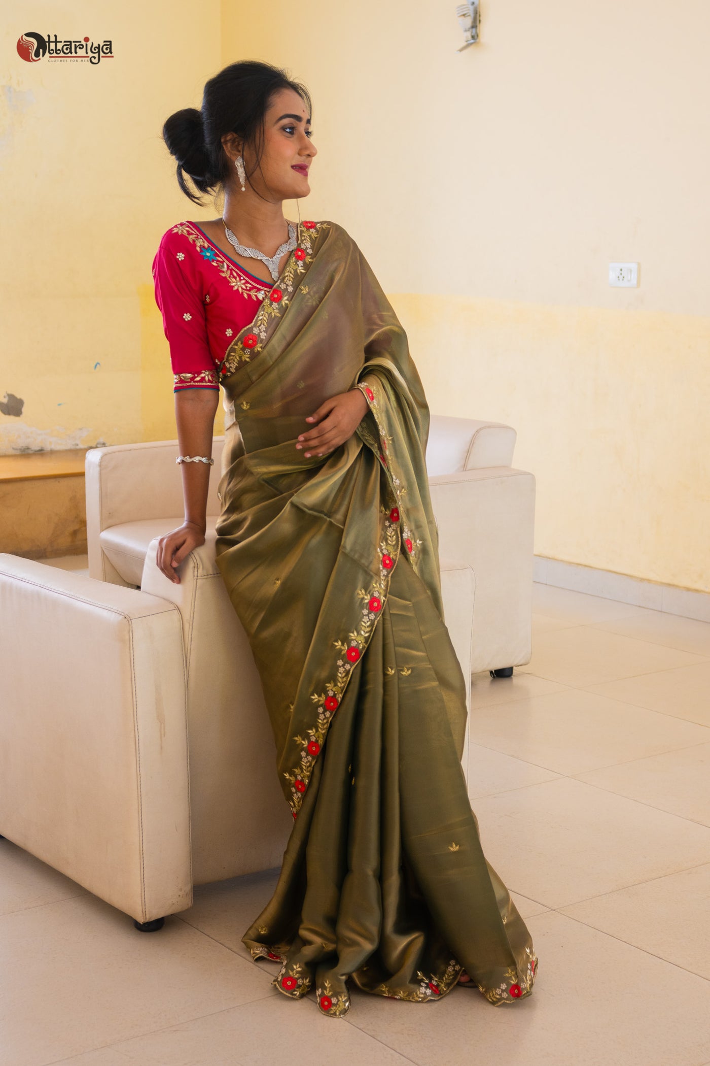 Golden Weave Zardosi Silk Saree - Uttariya
