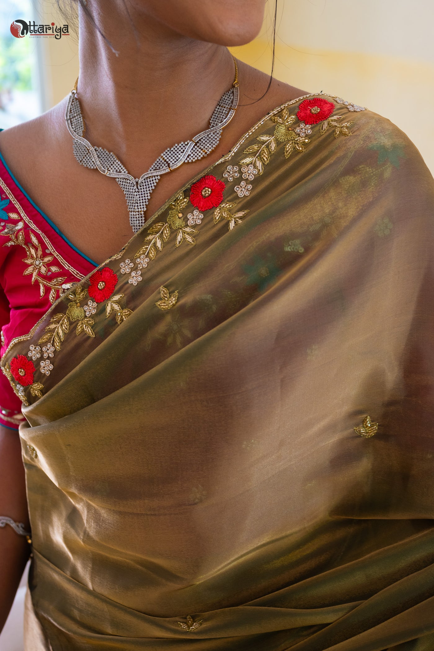 Golden Weave Zardosi Silk Saree - Uttariya