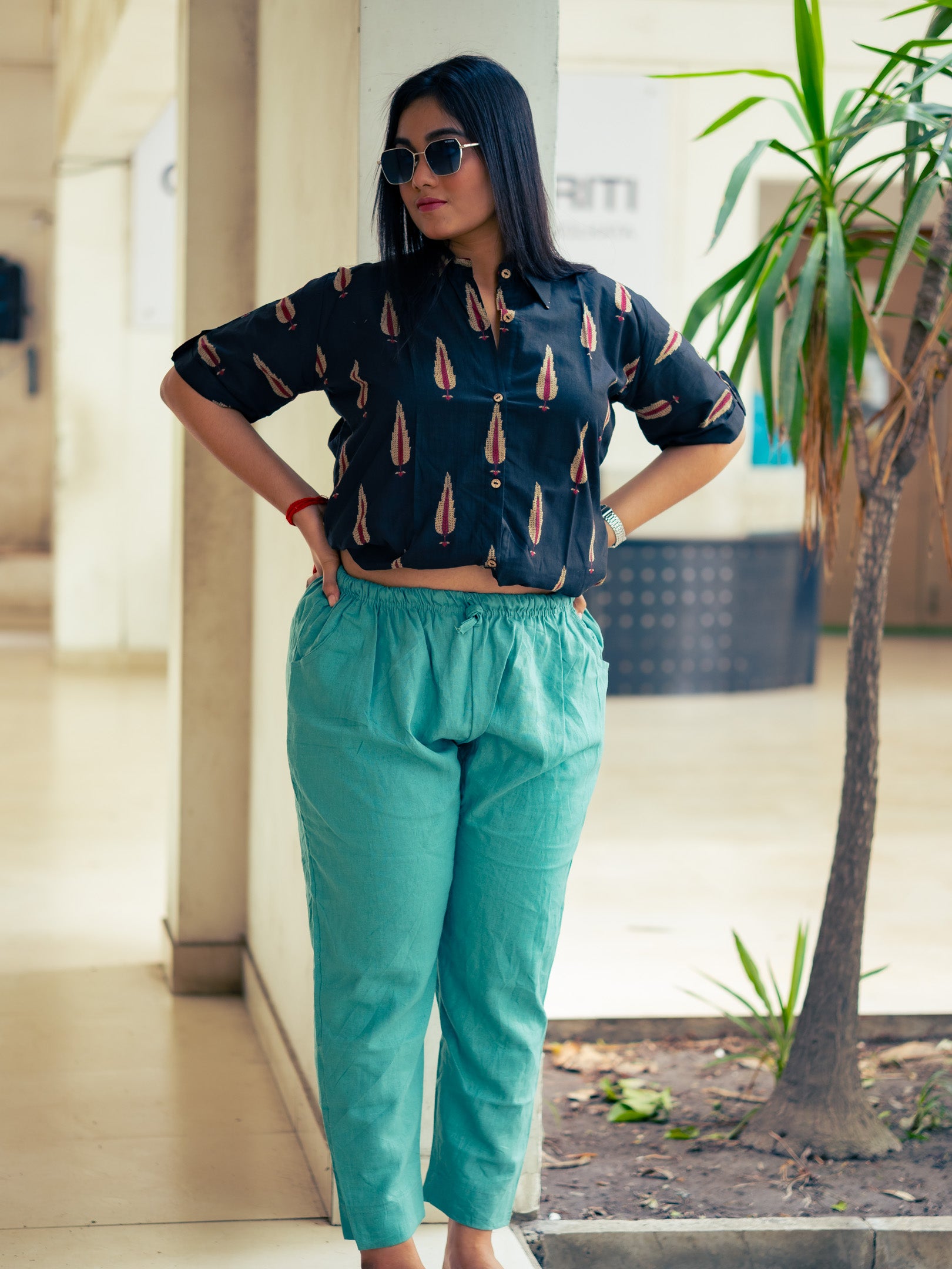 Female comfort fit Pant
