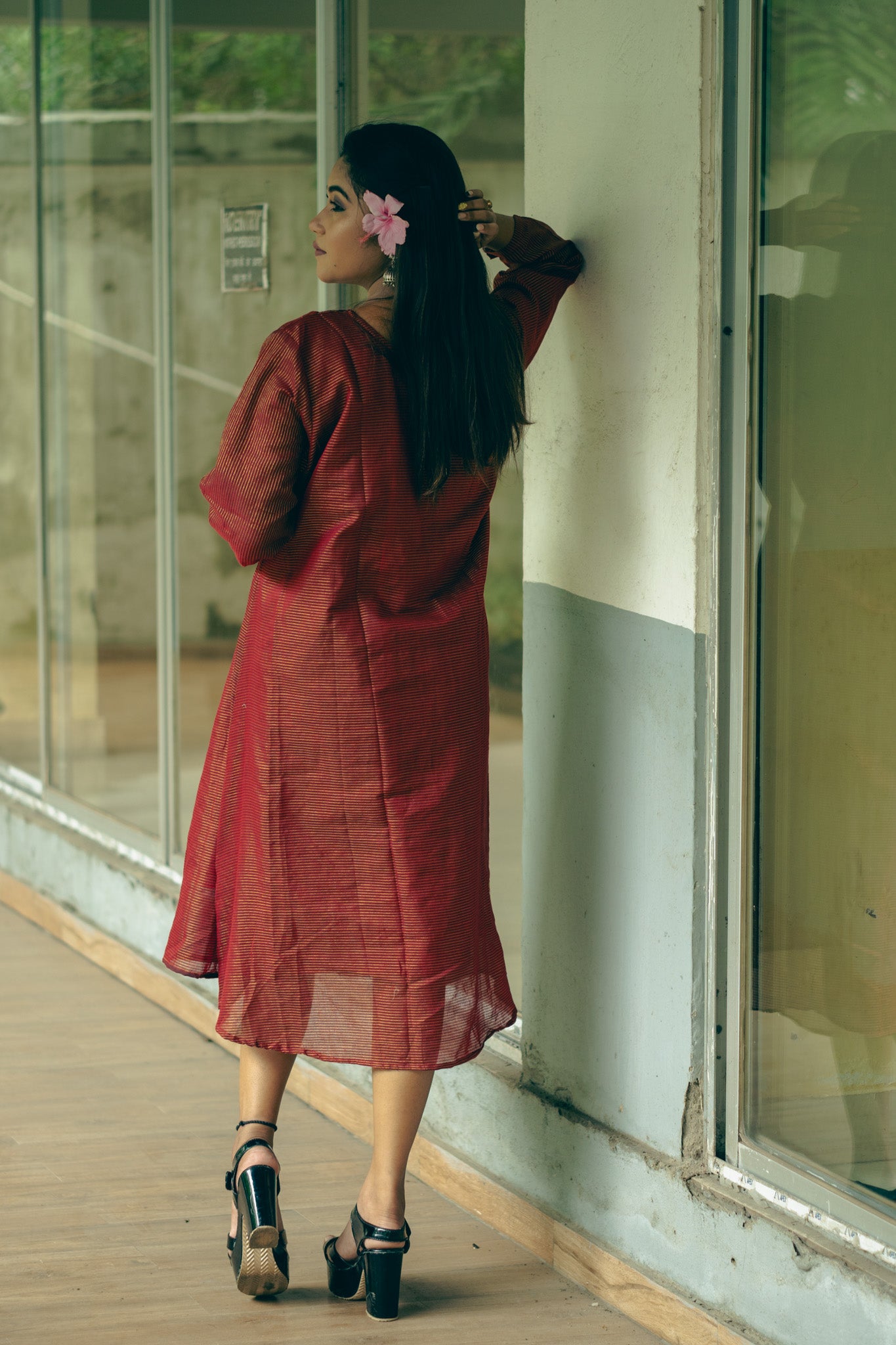Elegant Chocolate Cotton Midi Dress with Minimal Detailing