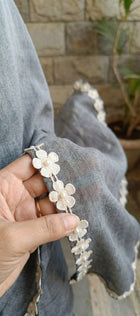 Gray Pearl Saree - Uttariya
