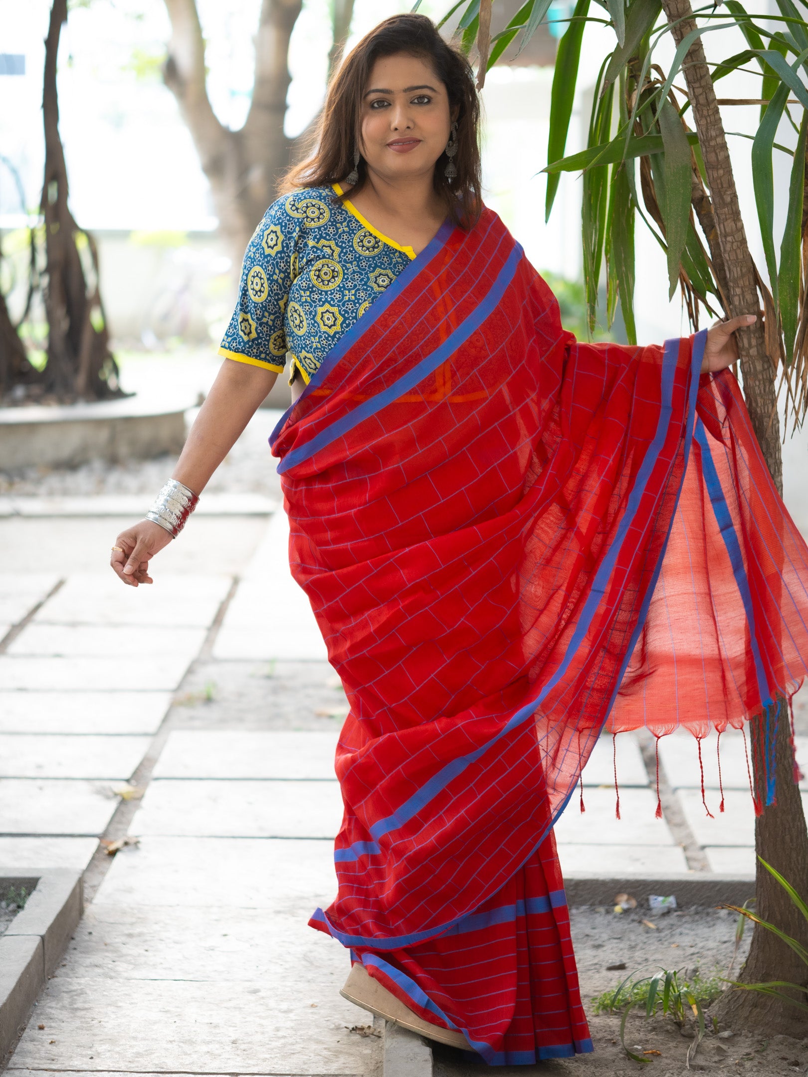 Red brick Linen Saree