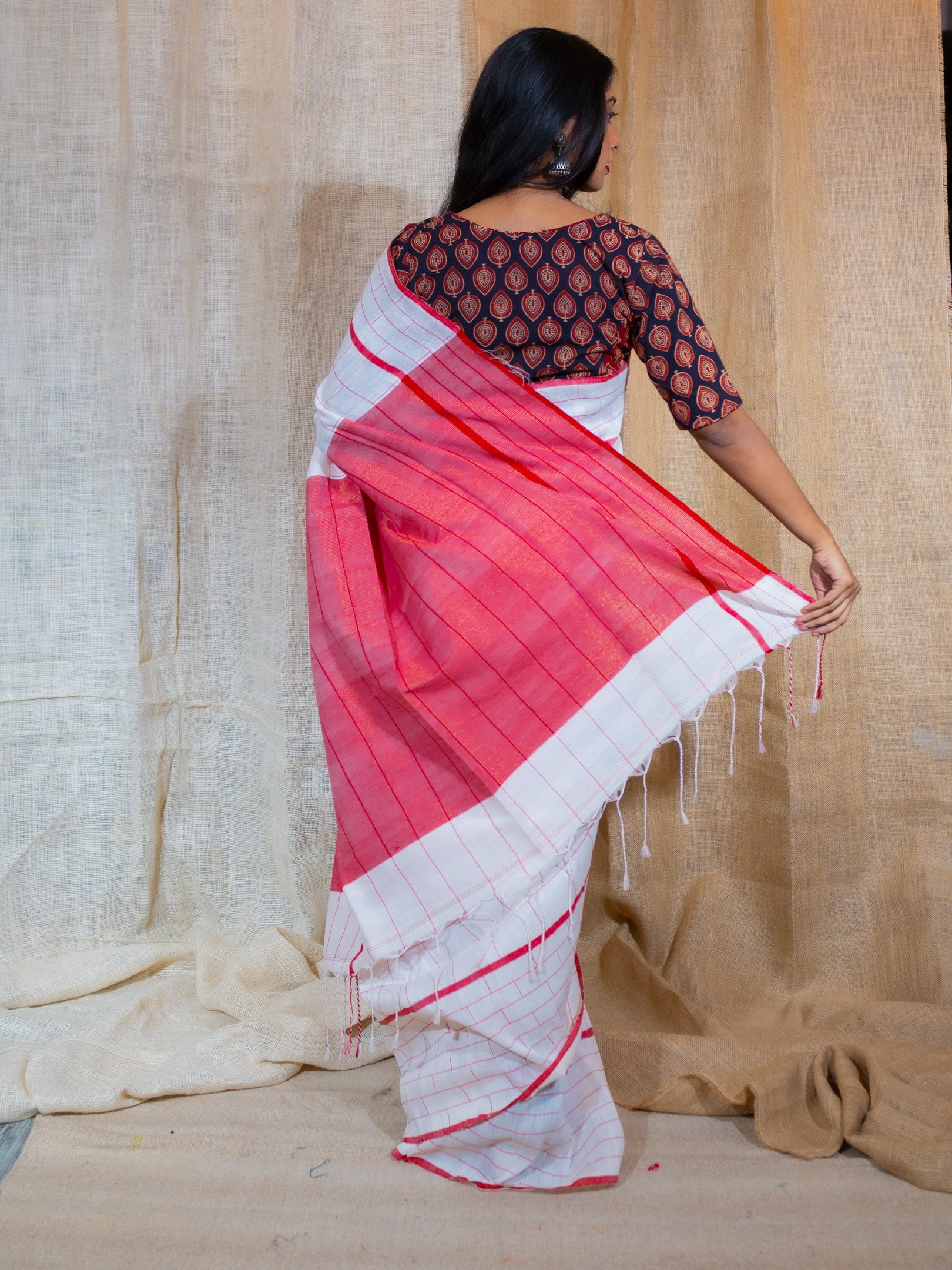 White brick Linen Saree