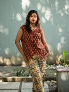 Sleeveless Jacket Top