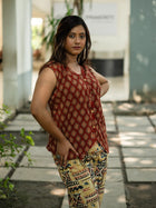 Sleeveless Jacket Top