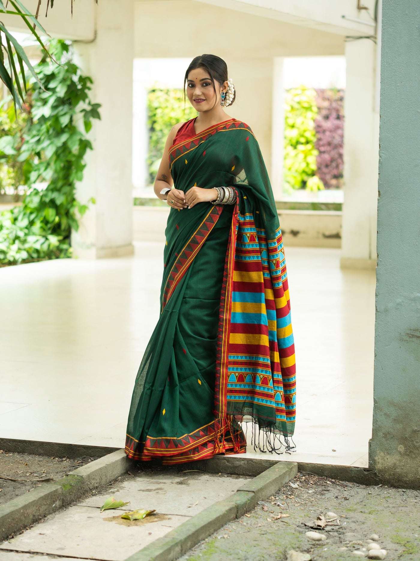 Divya Charm Dongria Saree - Uttariya