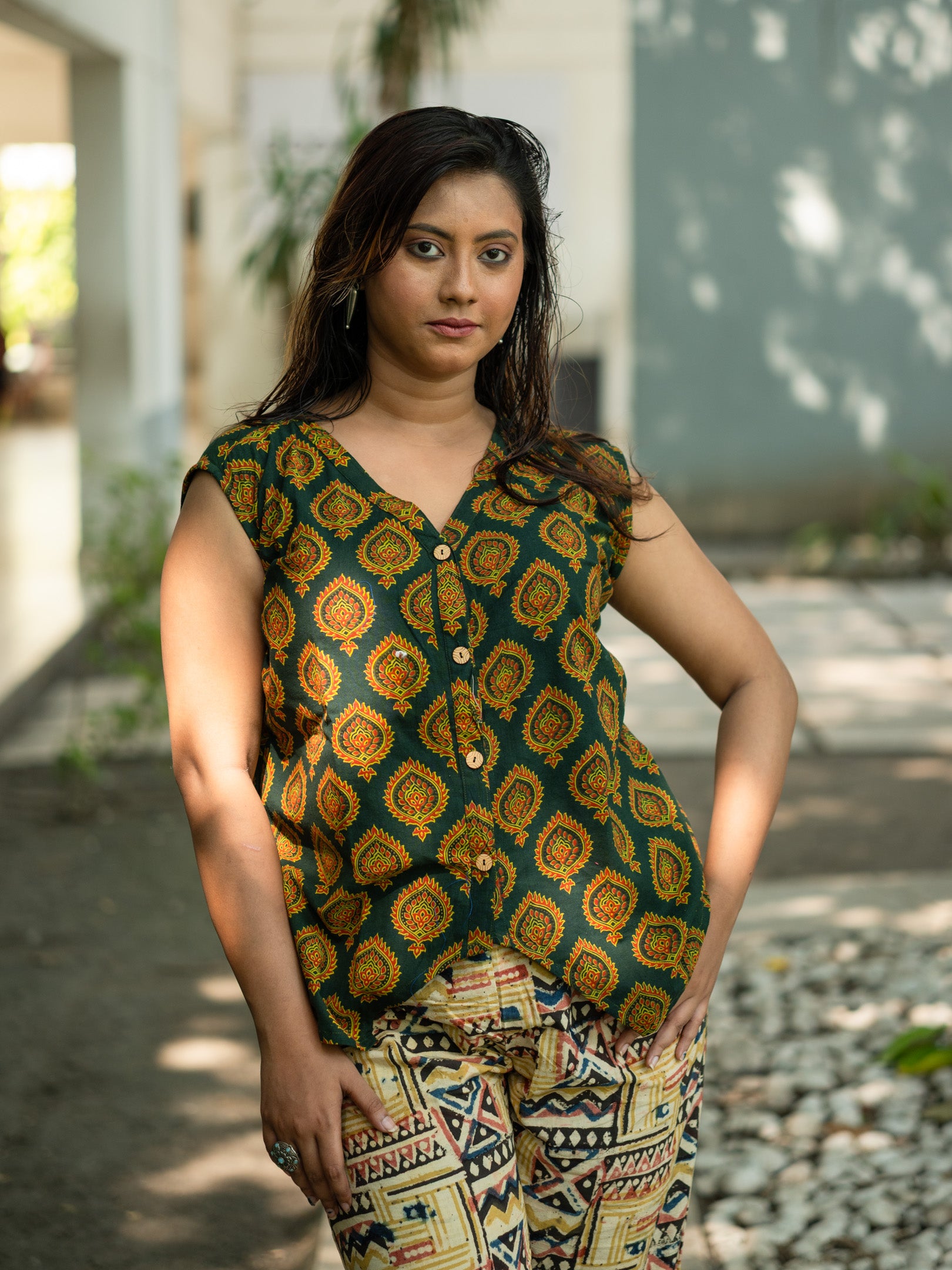 Sleeveless Jacket Top