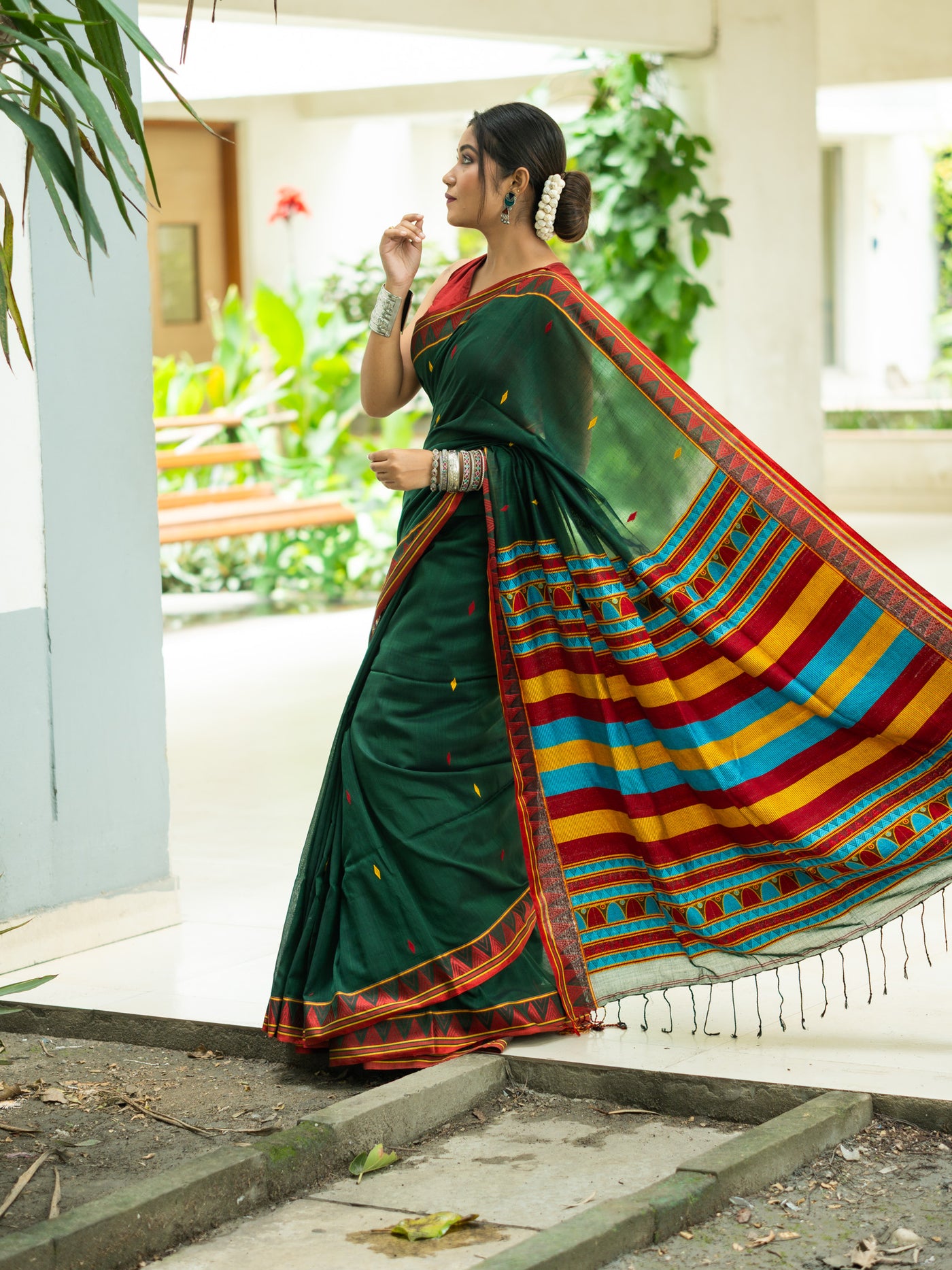 Divya Charm Dongria Saree - Uttariya