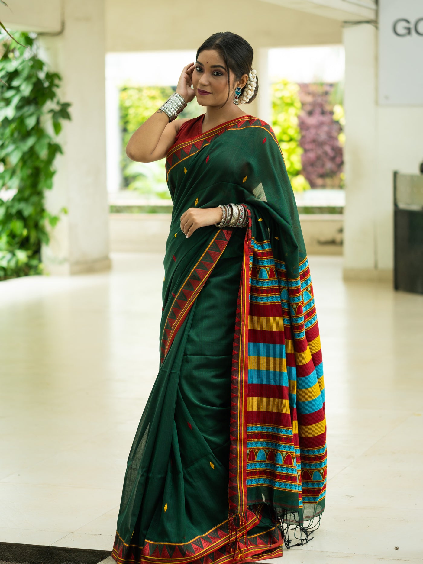 Divya Charm Dongria Saree - Uttariya