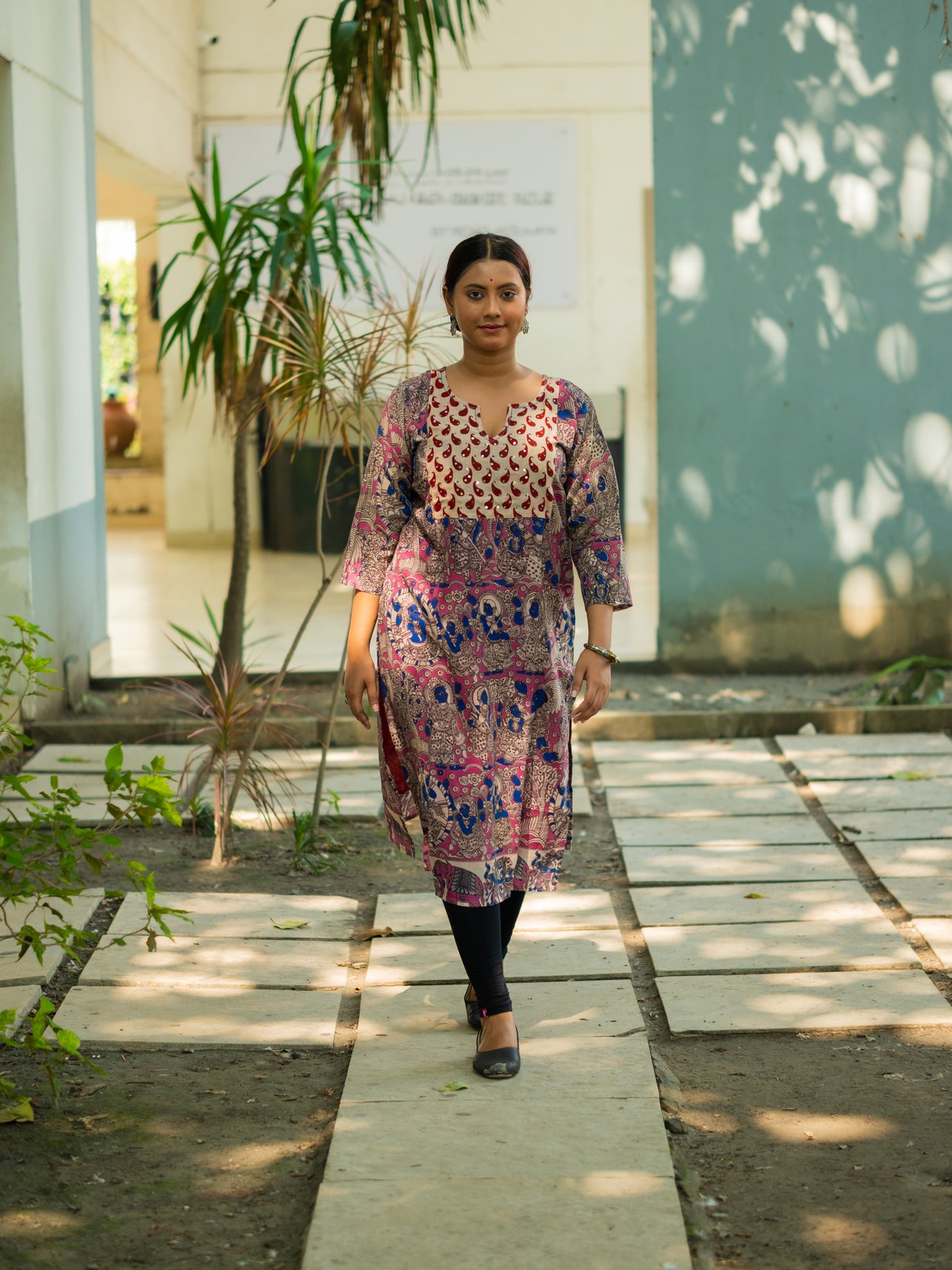 Rangrez Designer Kalamkari Cotton Kurta - Uttariya