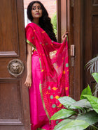 Gulabi — Handwoven Jamdani Saree