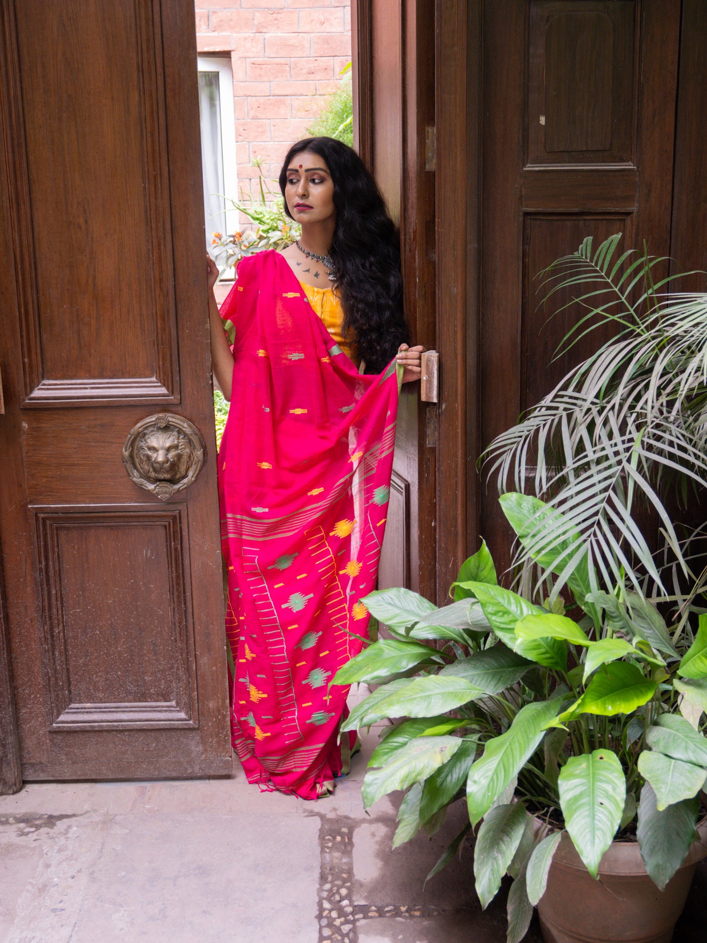 Gulabi — Handwoven Jamdani Saree