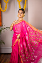 Gulabi Noor Saree
