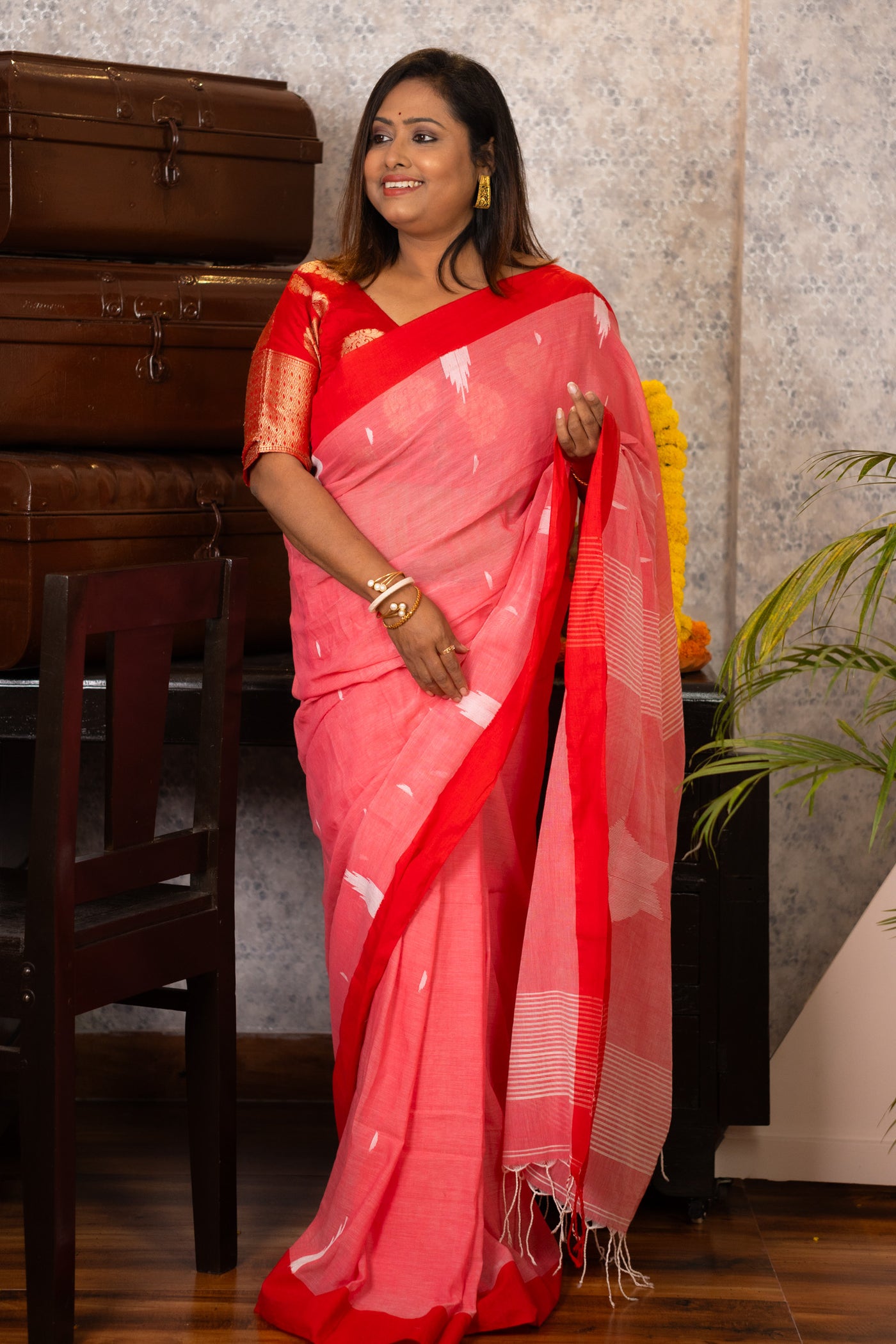 Arajita – Red & White Bengal Cotton Saree