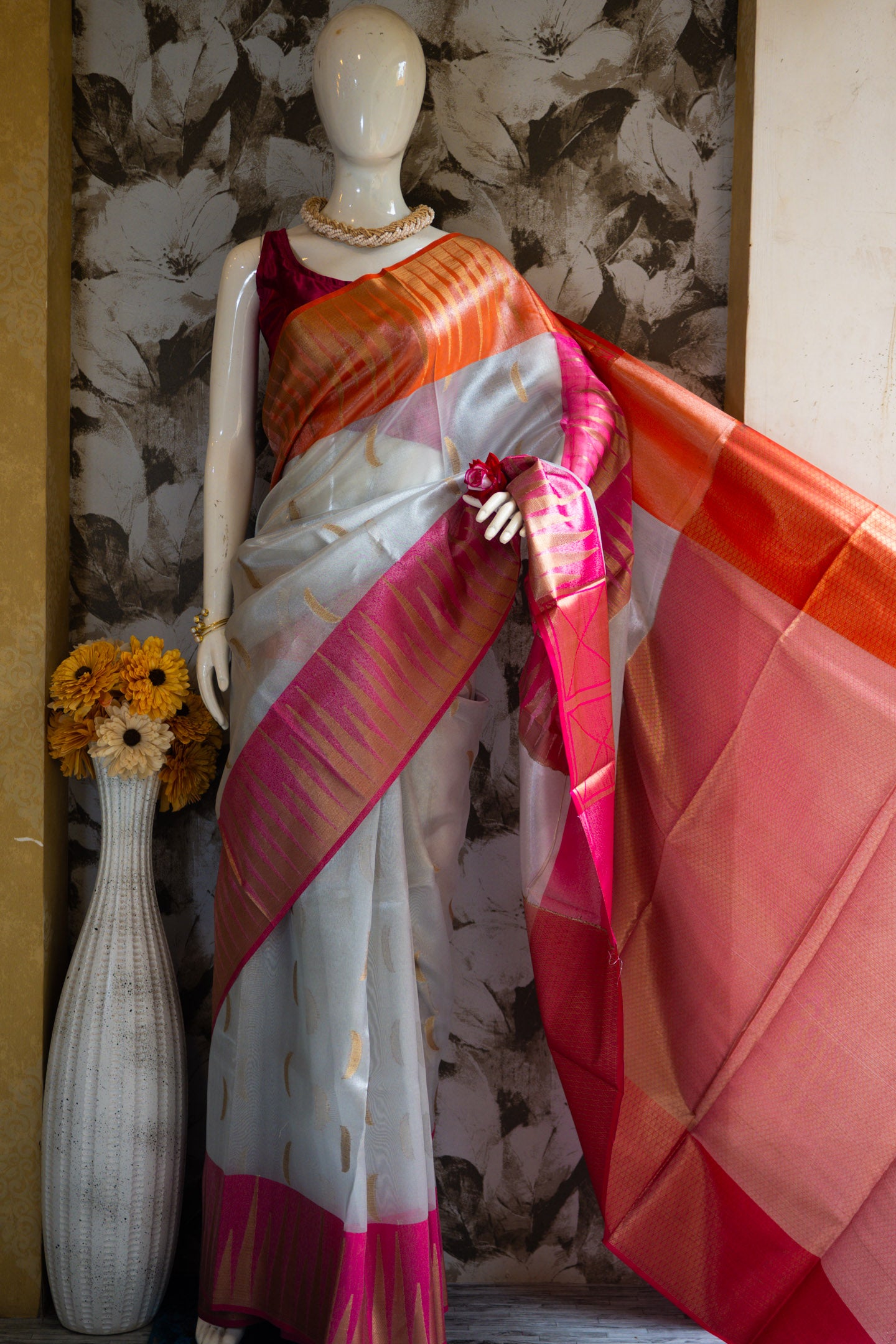 Chandi Sitara Saree