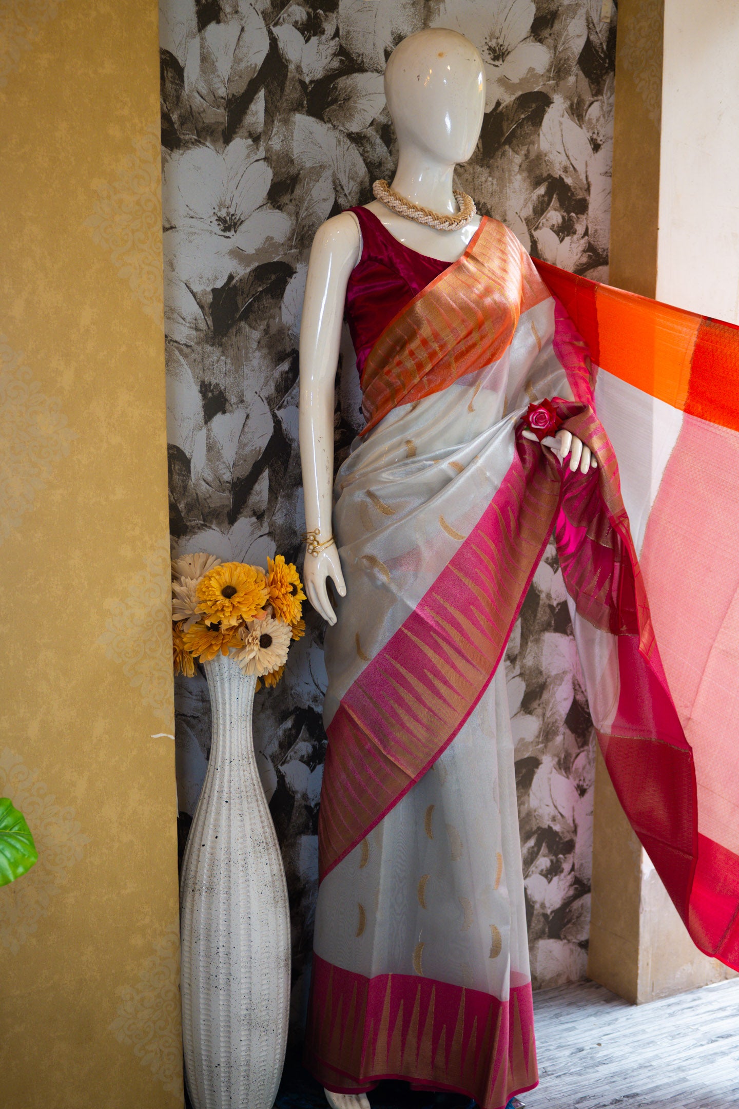 Chandi Sitara Saree