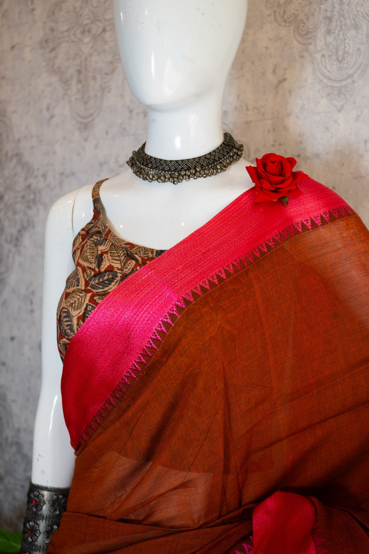 Rust Handloom Saree - Uttariya