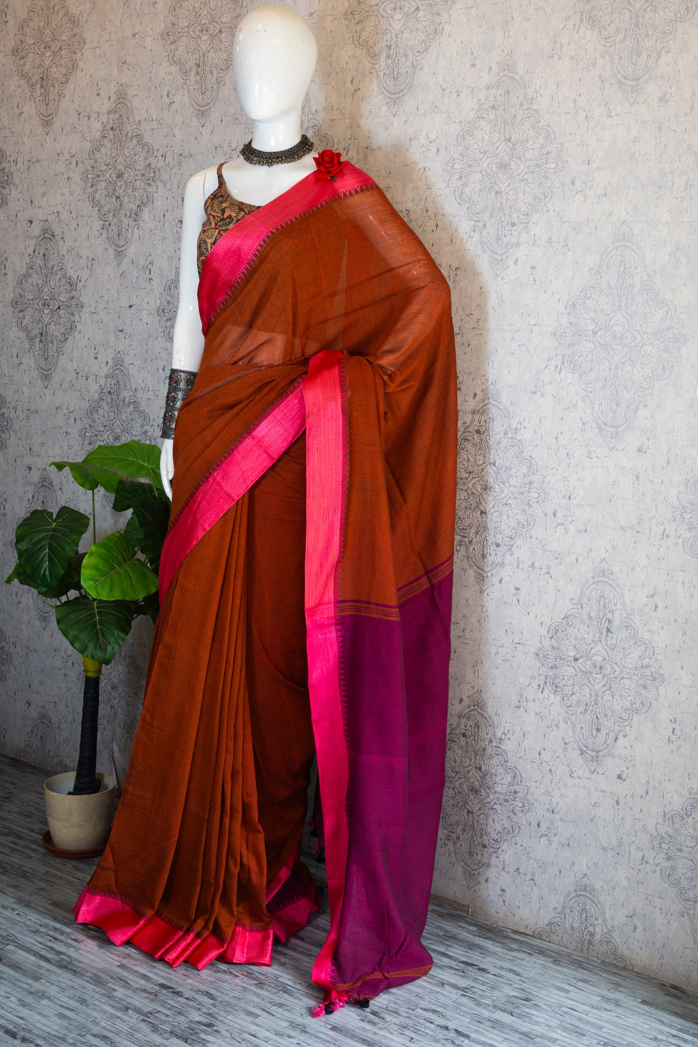 Rust Handloom Saree - Uttariya