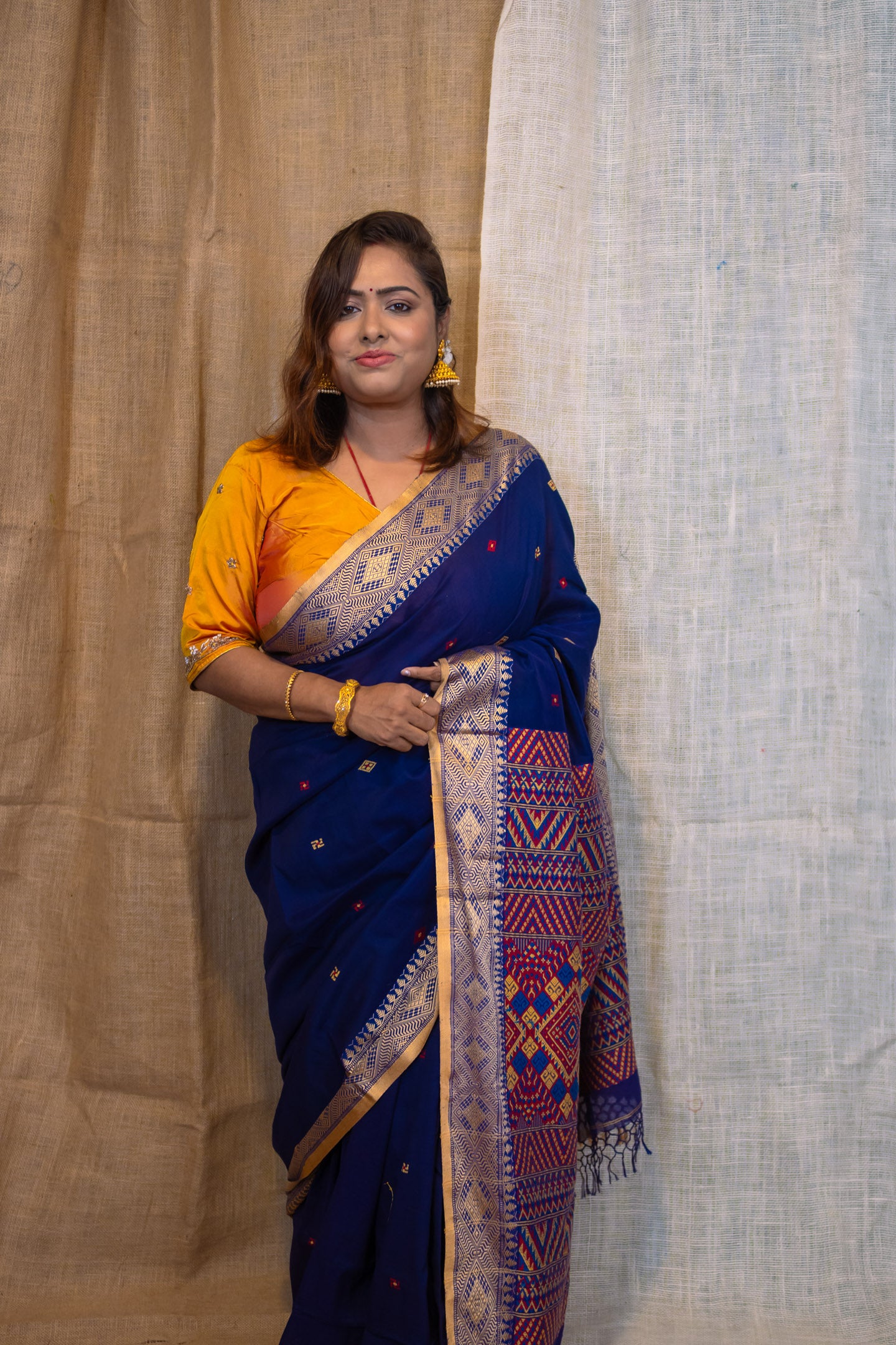 Swapner Dongria Saree