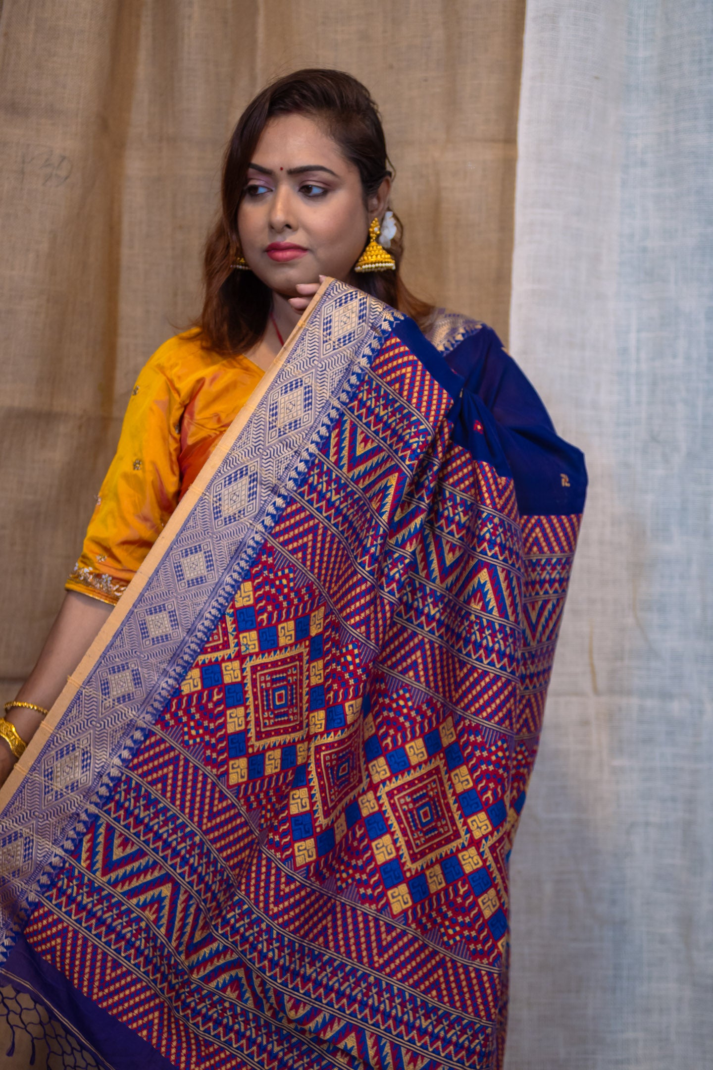 Swapner Dongria Saree