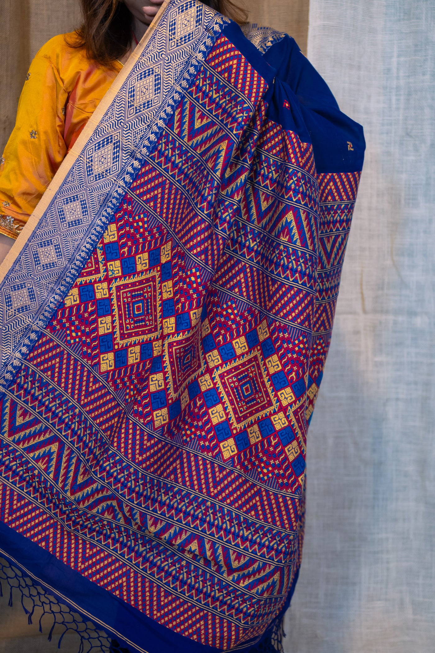 Swapner Dongria Saree