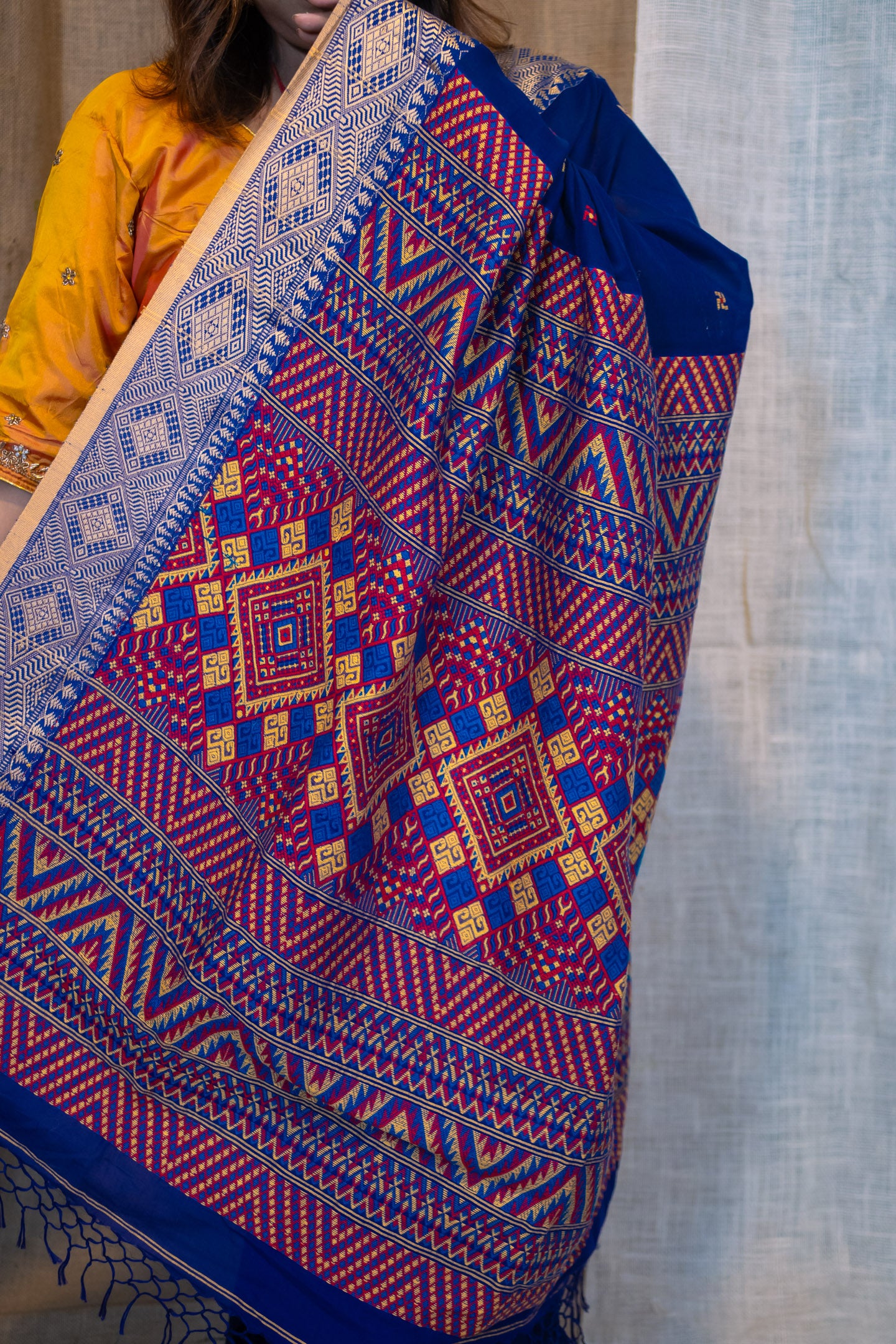 Swapner Dongria Saree