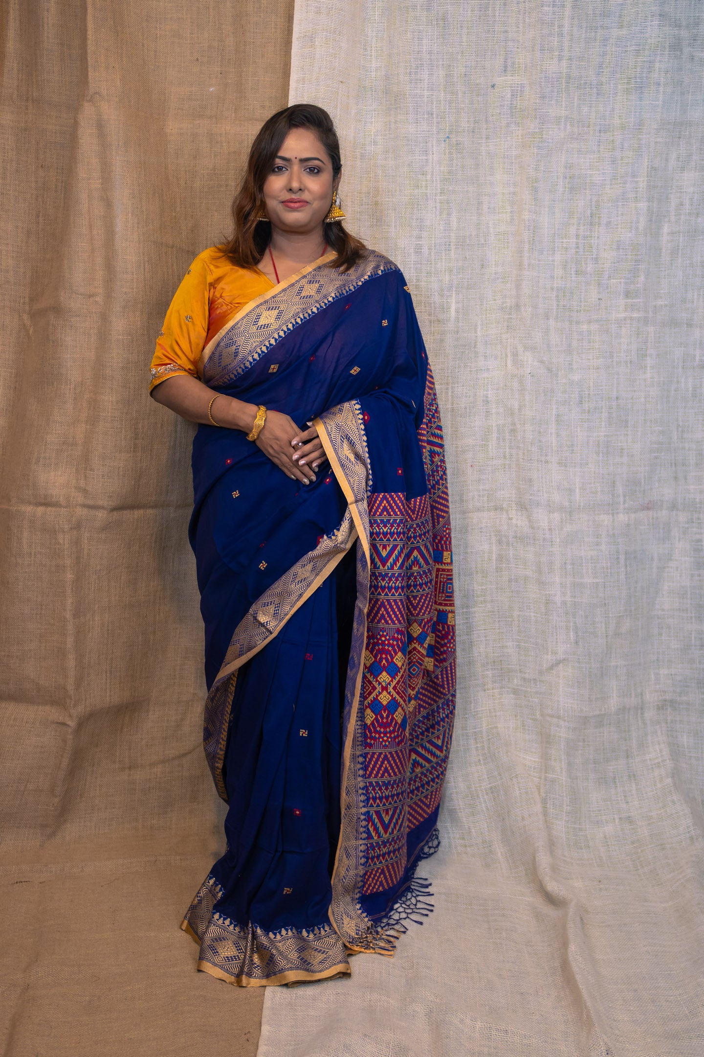 Swapner Dongria Saree