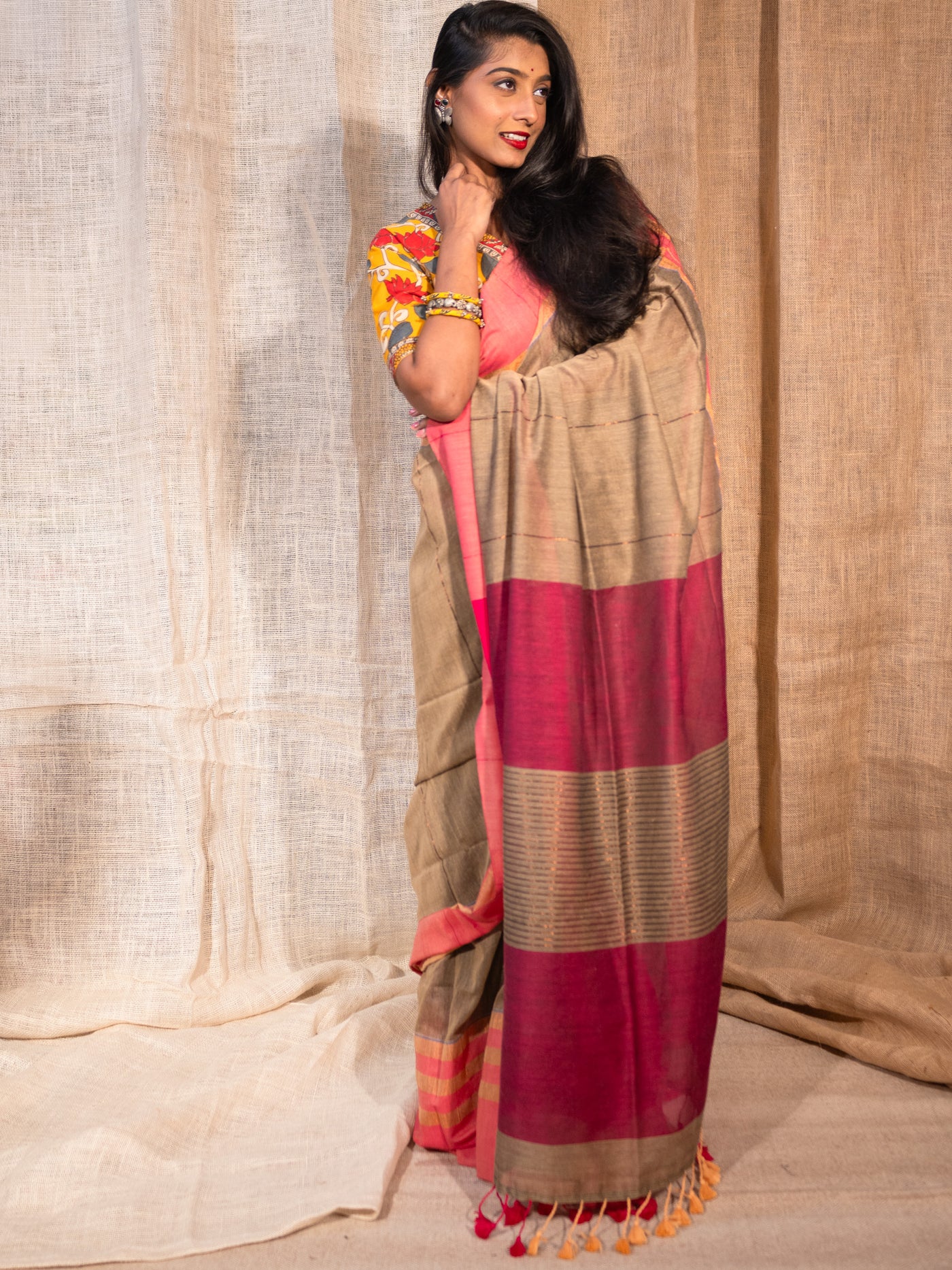 Swarna Rekha - Uttariya