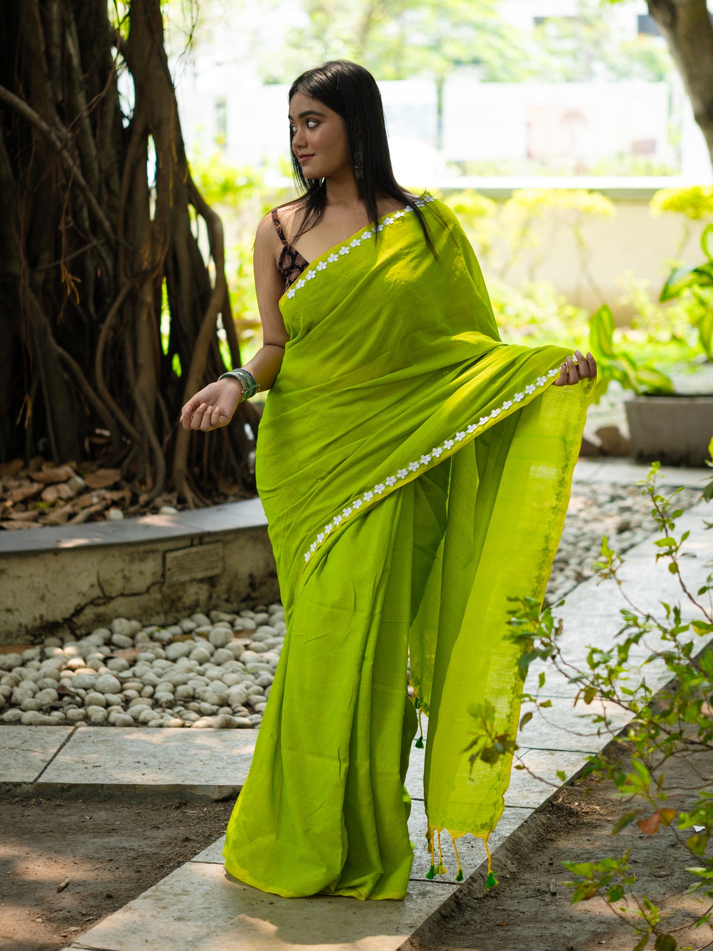 Solid Embroidered Patchwork Pure Cotton Khadi Saree