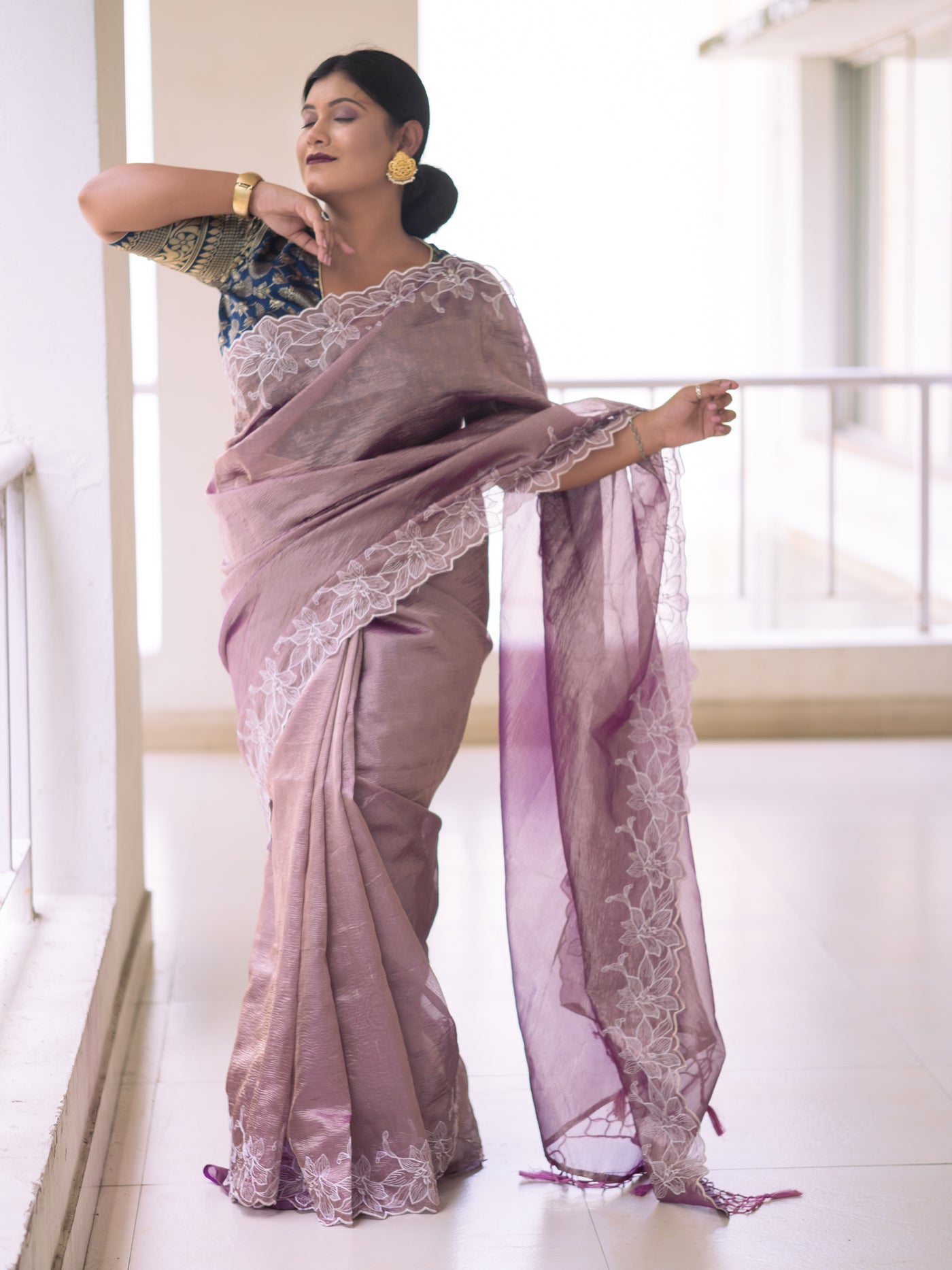 Purple Tissue Saree - Uttariya