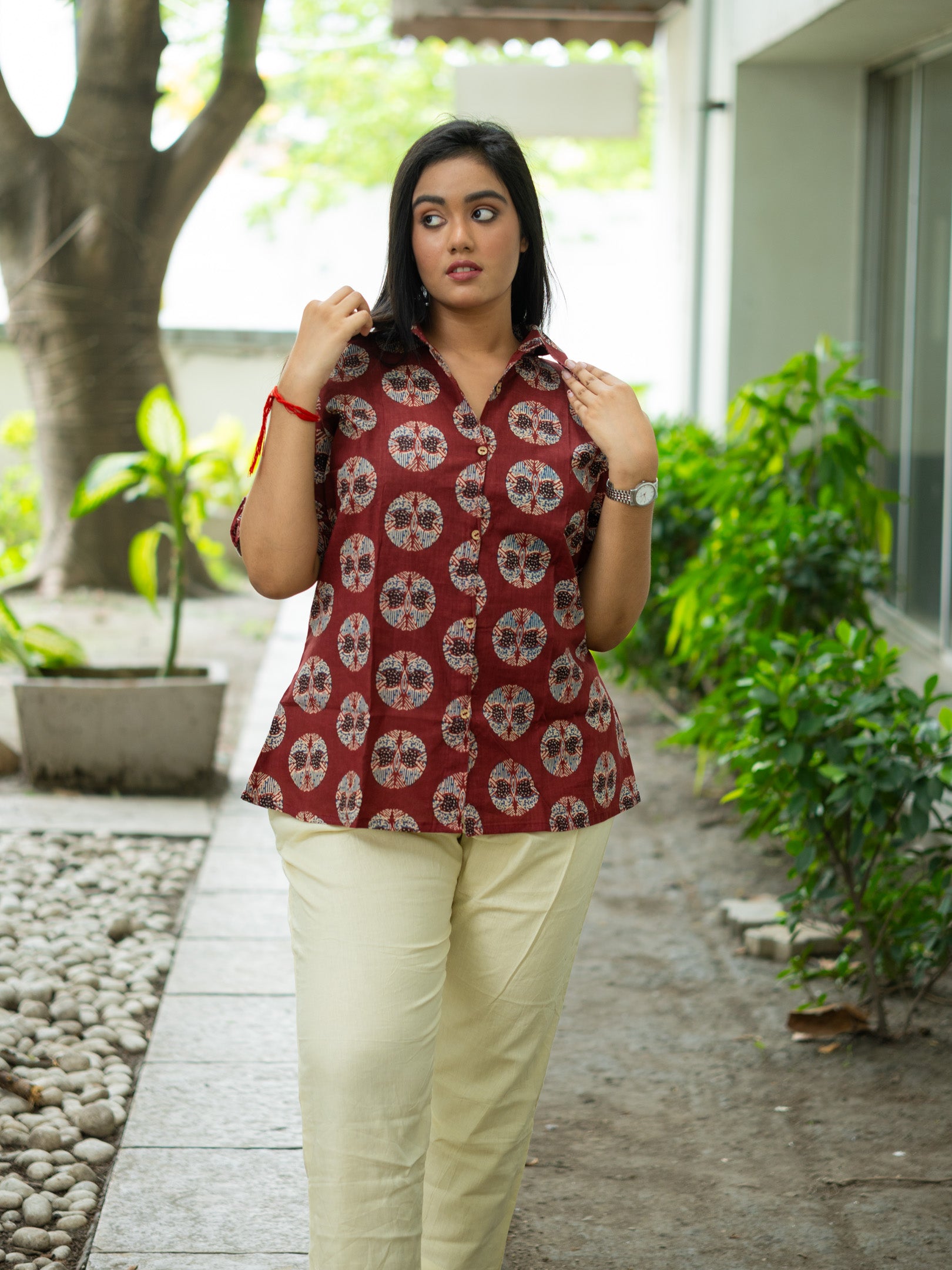 brown shirt