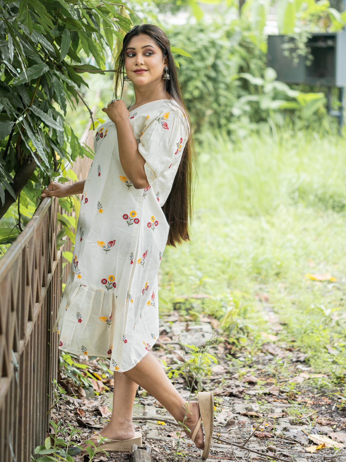 White Drape Hand Spun Cotton Dress - Uttariya