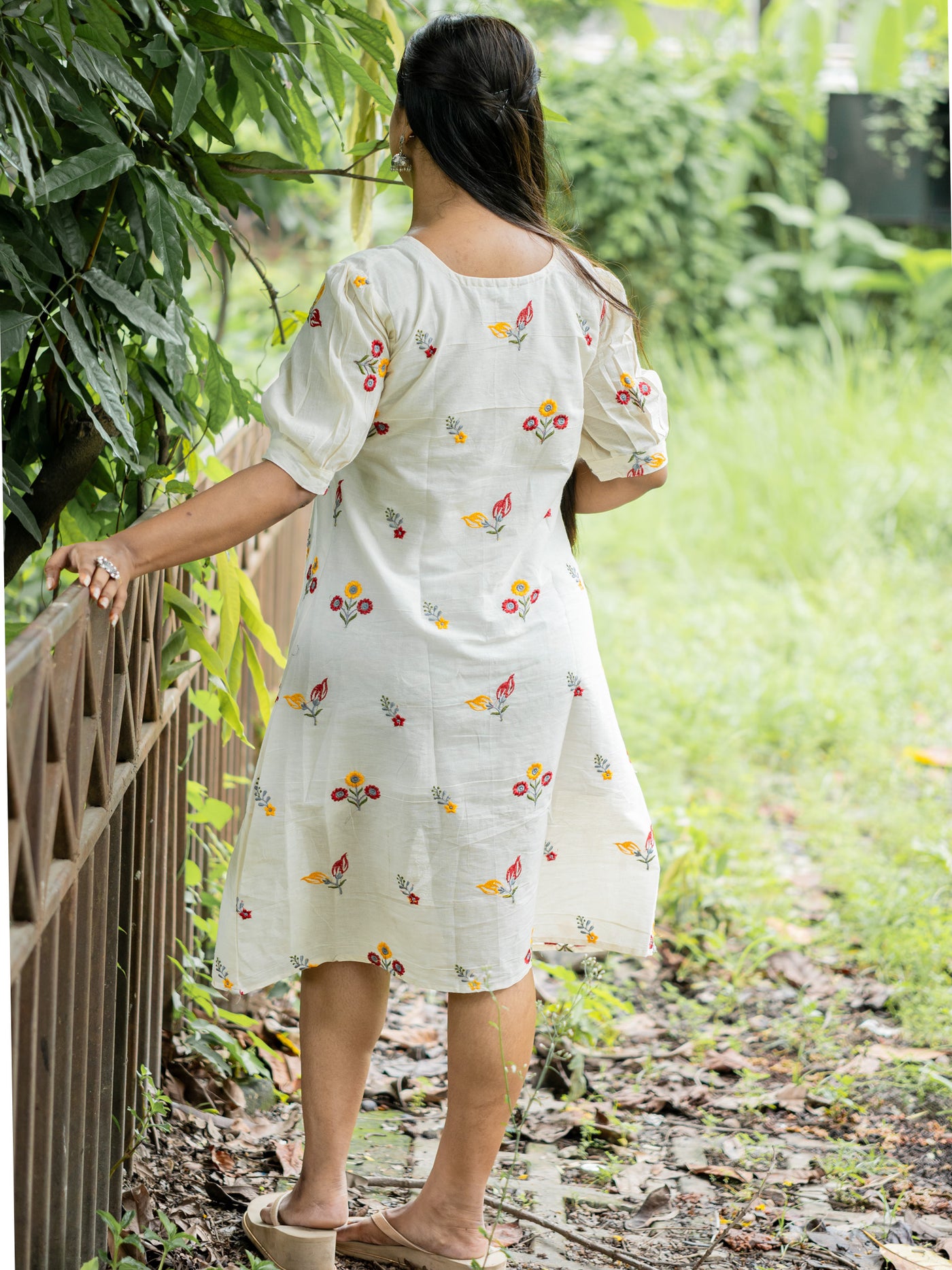 White Drape Hand Spun Cotton Dress - Uttariya