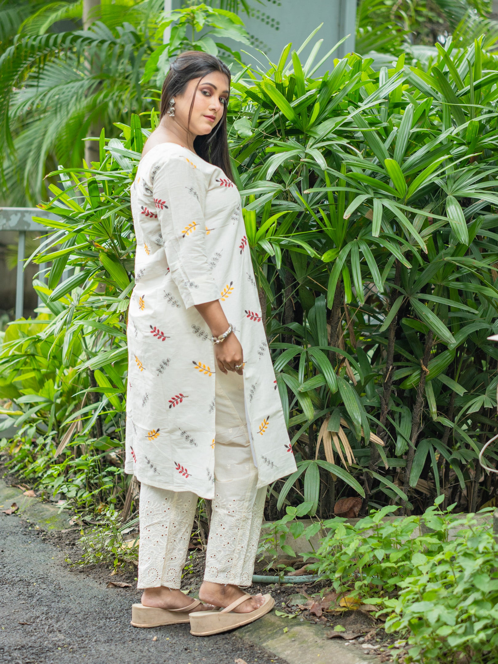 Morning Bloom White Embroidered Cotton Kurta