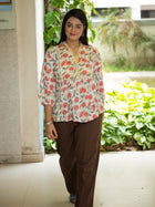 White floral printed kurta - Uttariya