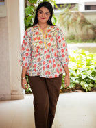 White floral printed kurta - Uttariya